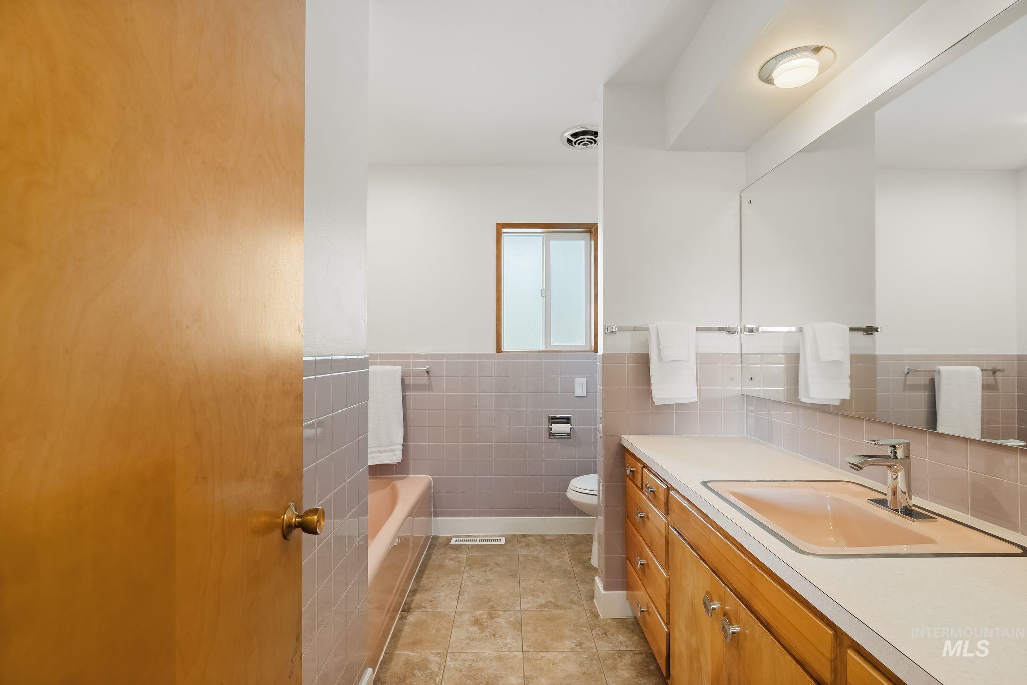2621 Willow Dr. Property Photo 22