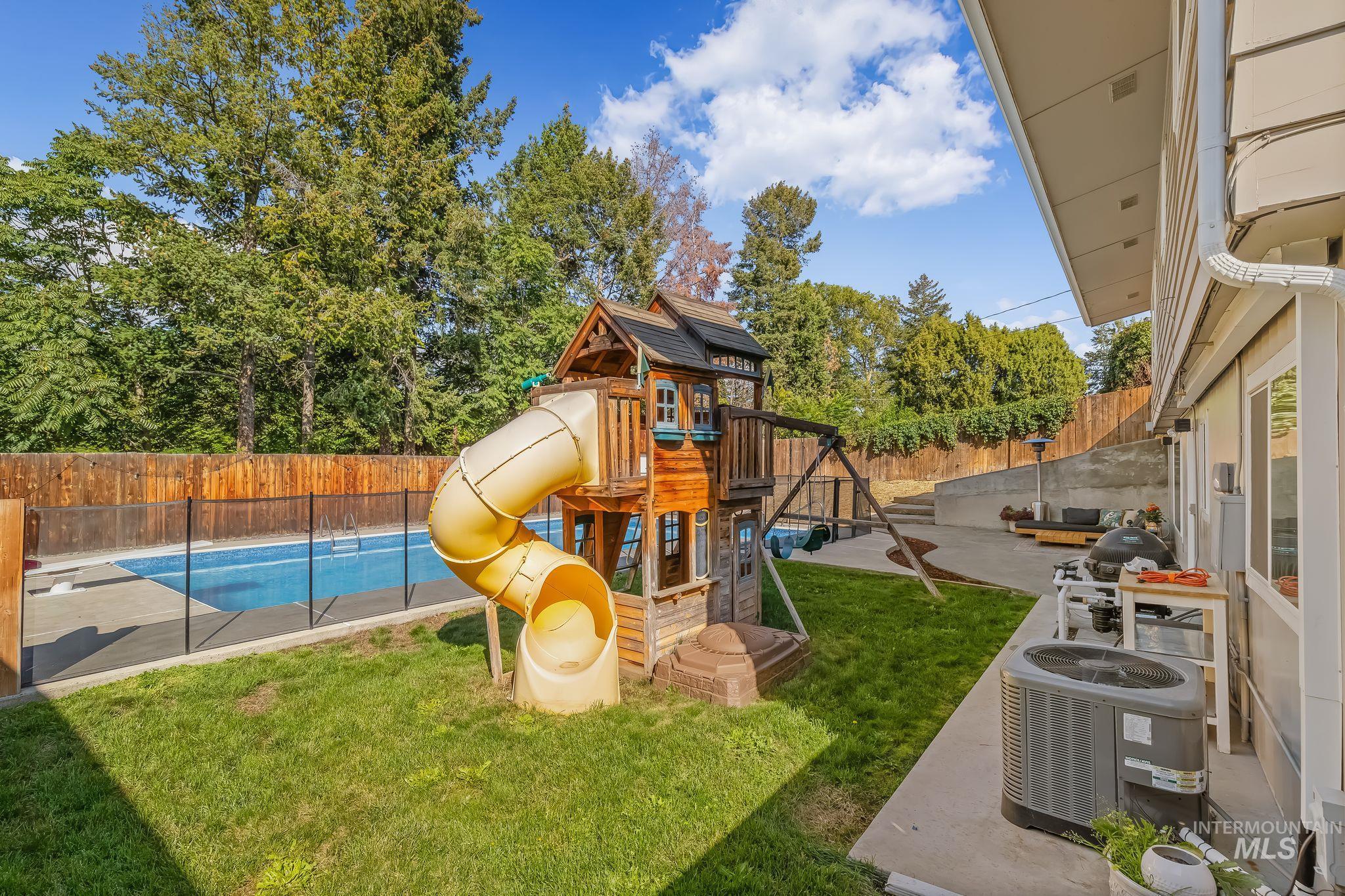 2621 Willow Dr. Property Photo 45