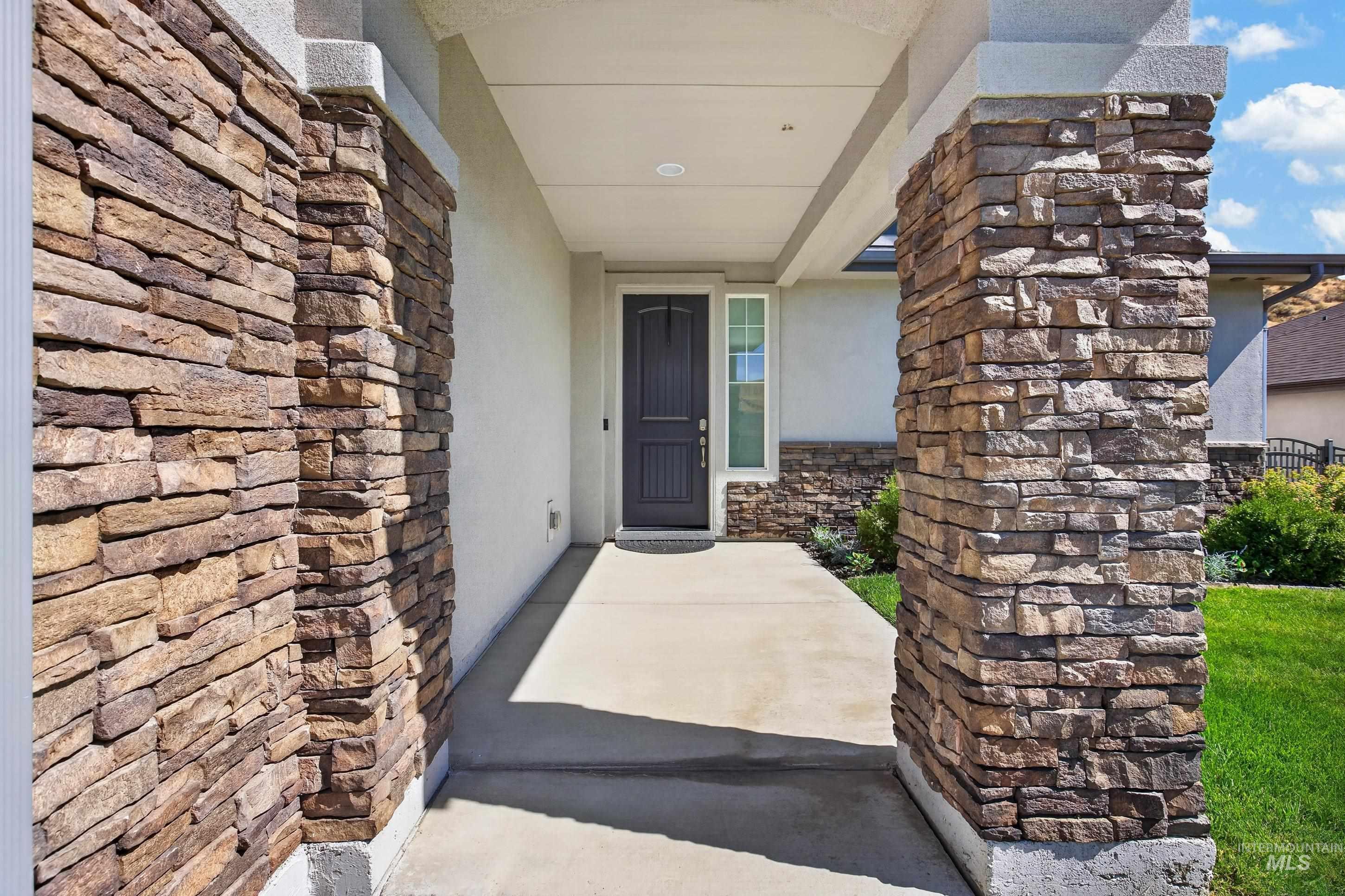 20530 N Shepherds Pie Way Property Photo 4