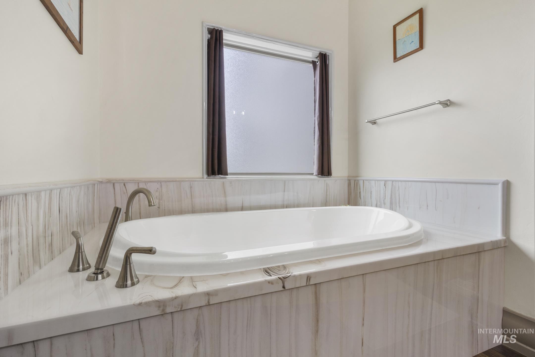 1481 Valley Steppe Dr Property Photo 33
