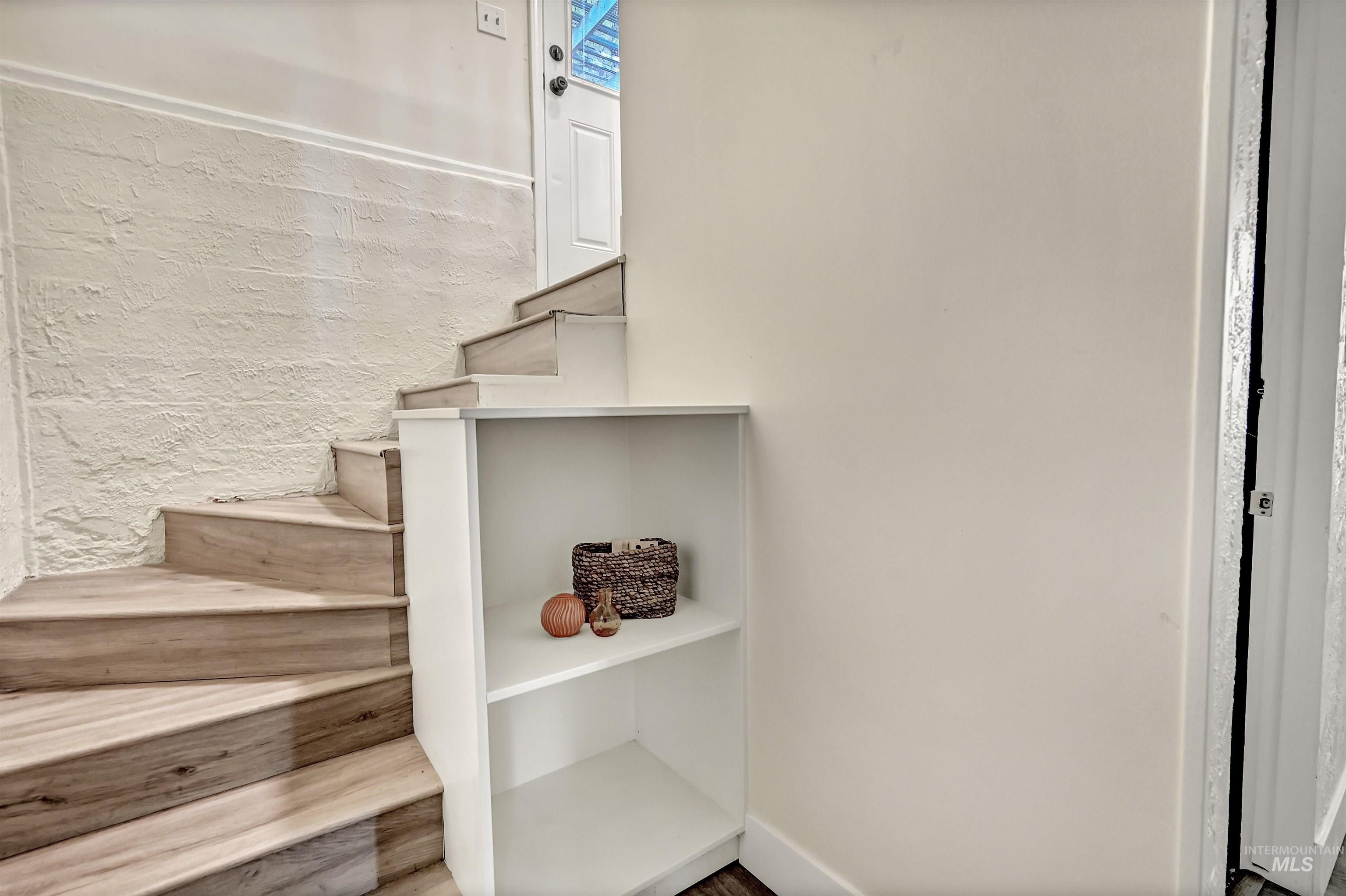 1717 S Euclid Ave Property Photo 15