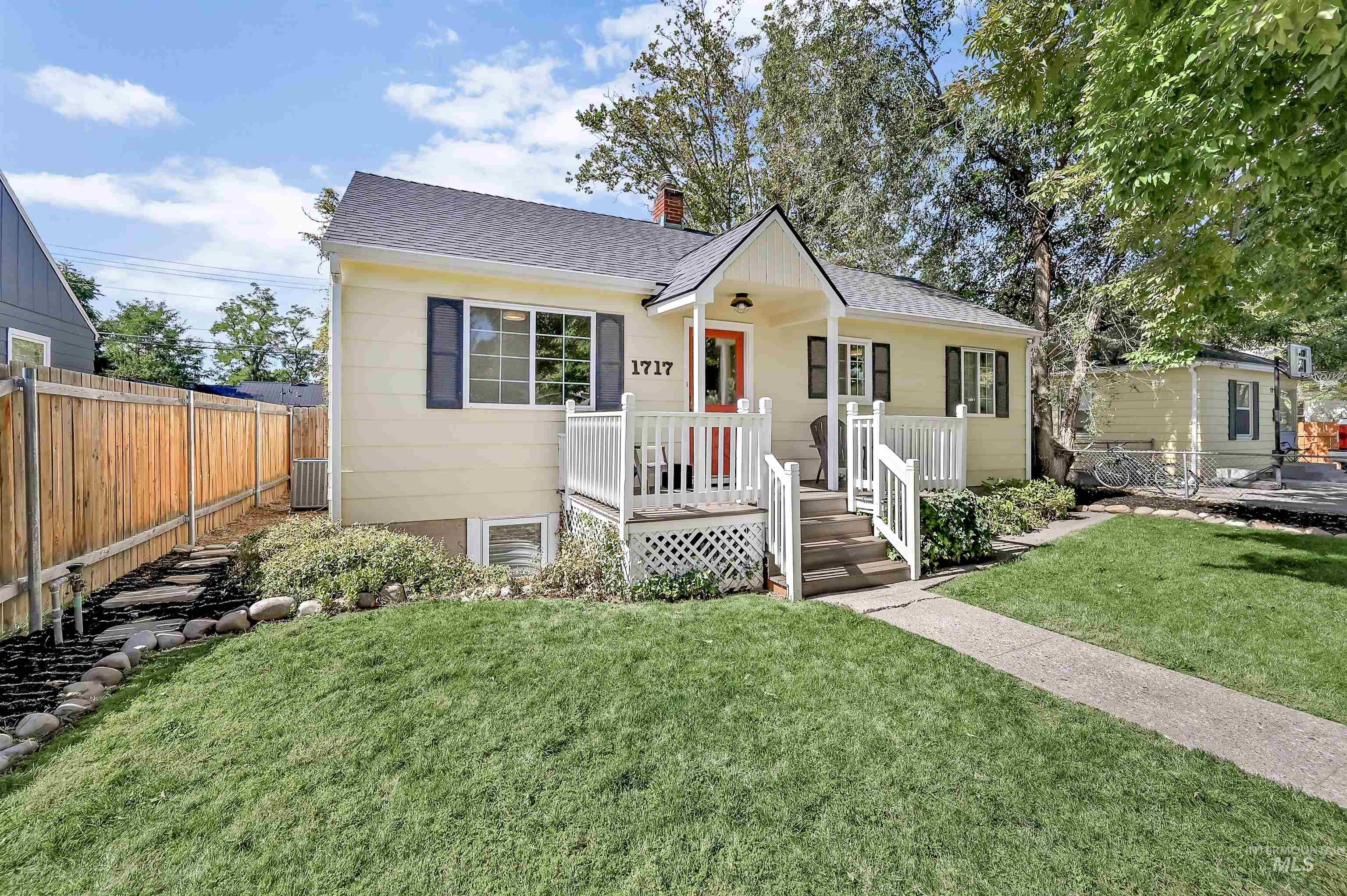 1717 S Euclid Ave Property Photo 33