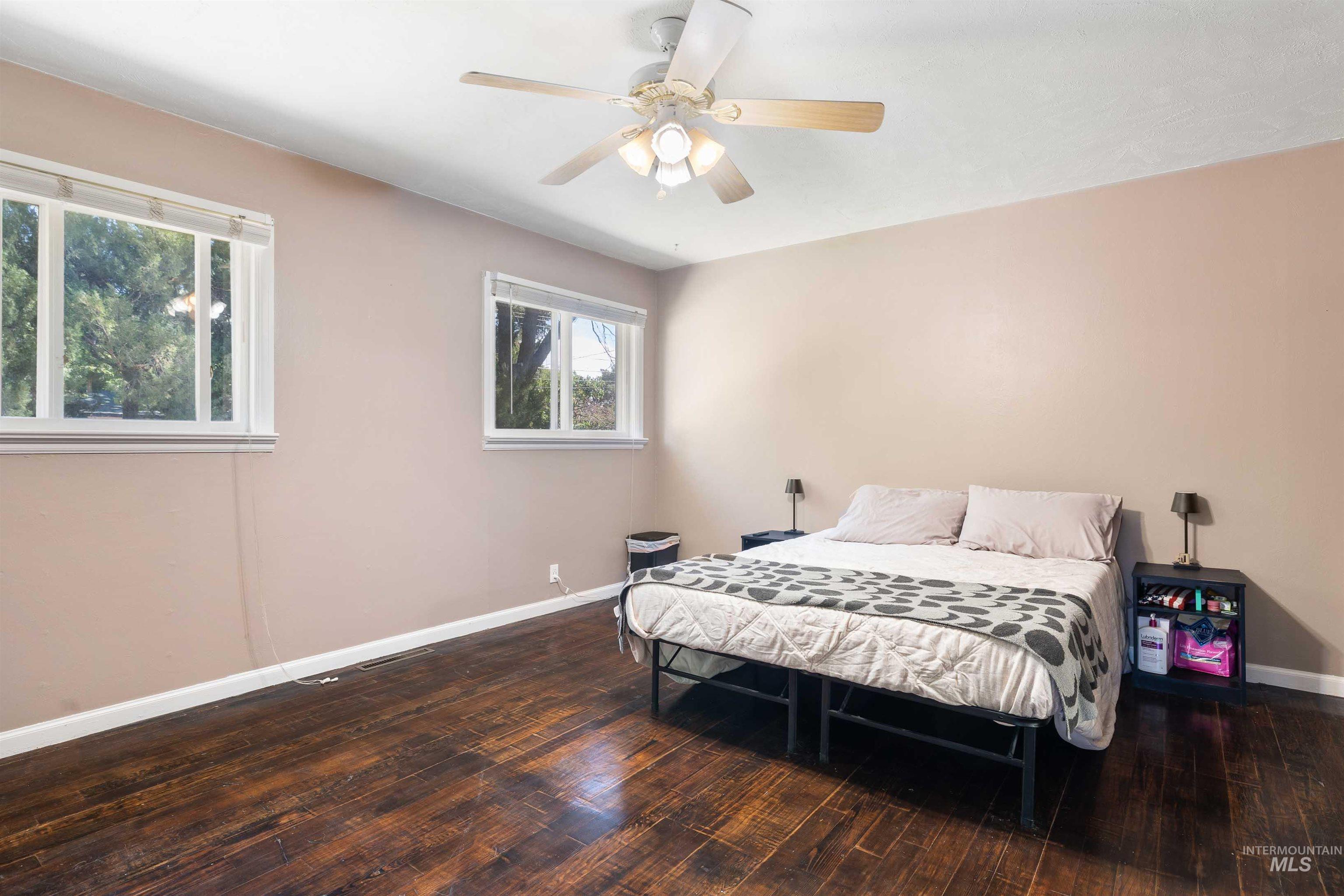 1422 N Fillmore Street Property Photo 9