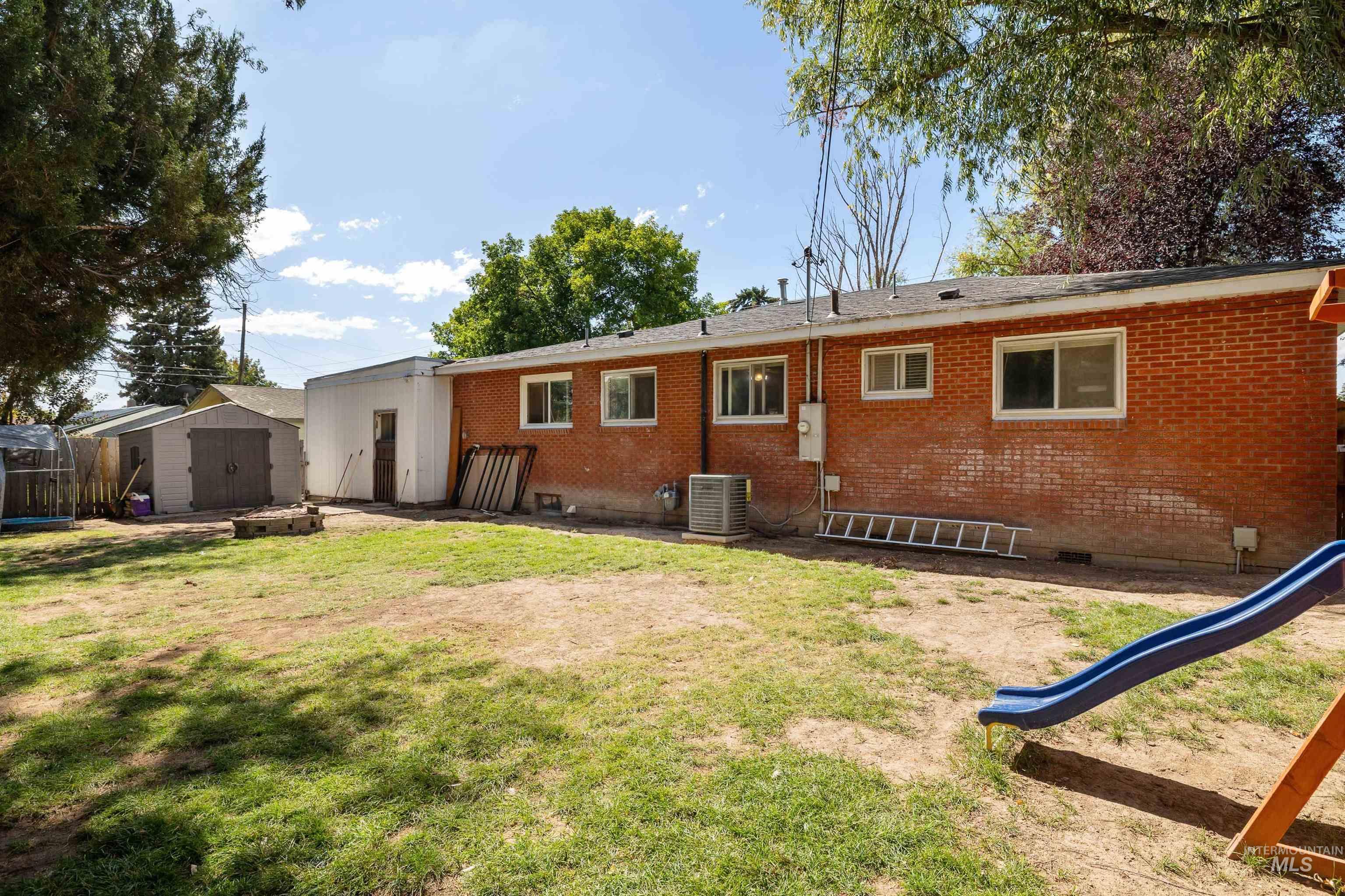1422 N Fillmore Street Property Photo 23