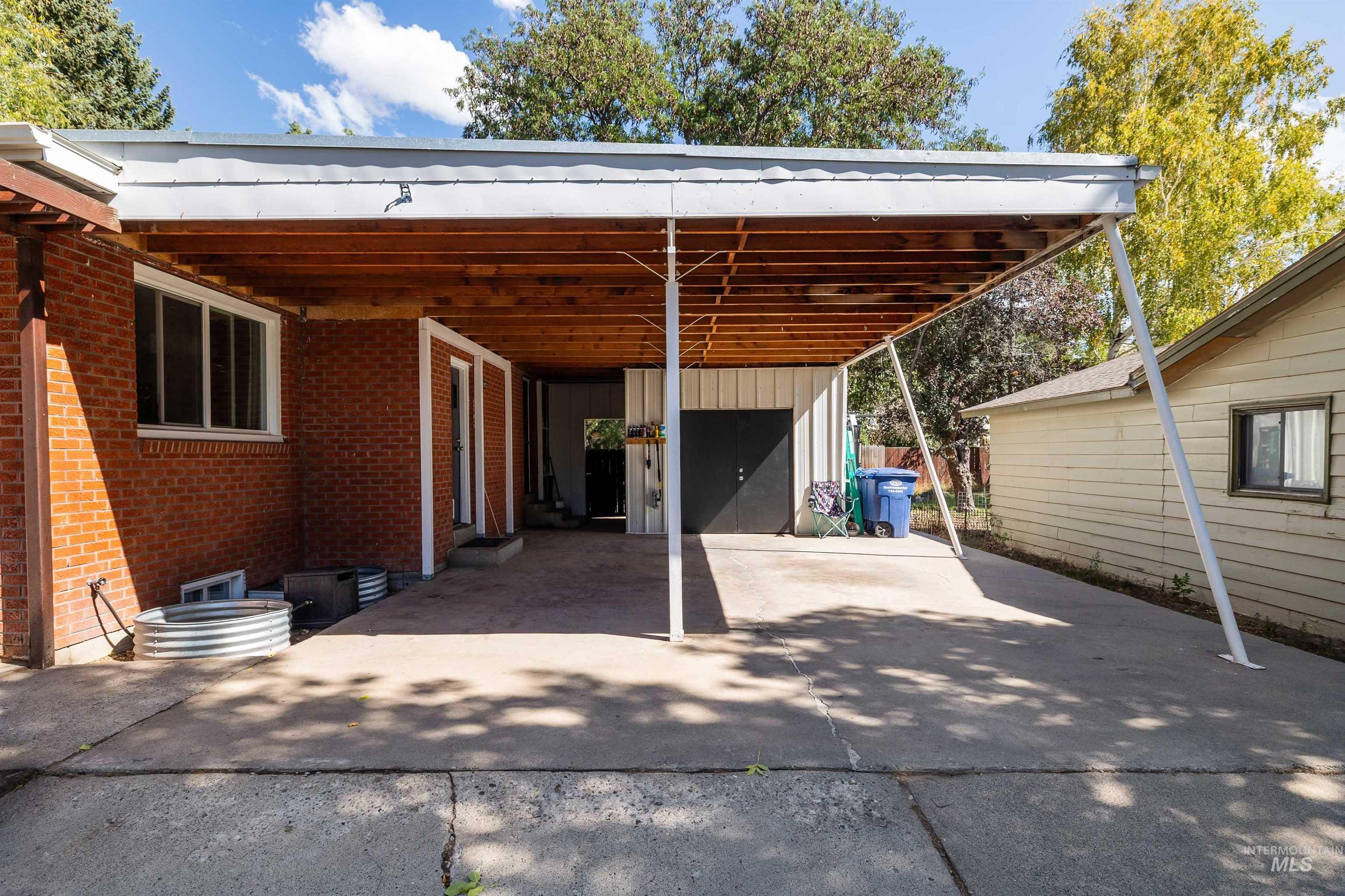1422 N Fillmore Street Property Photo 25