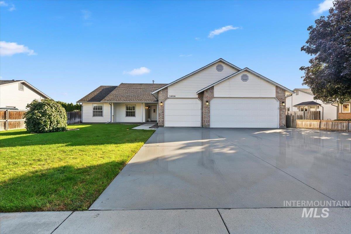 1404 Burnett Dr Property Photo 4