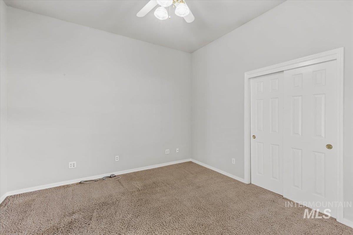 1404 Burnett Dr Property Photo 21