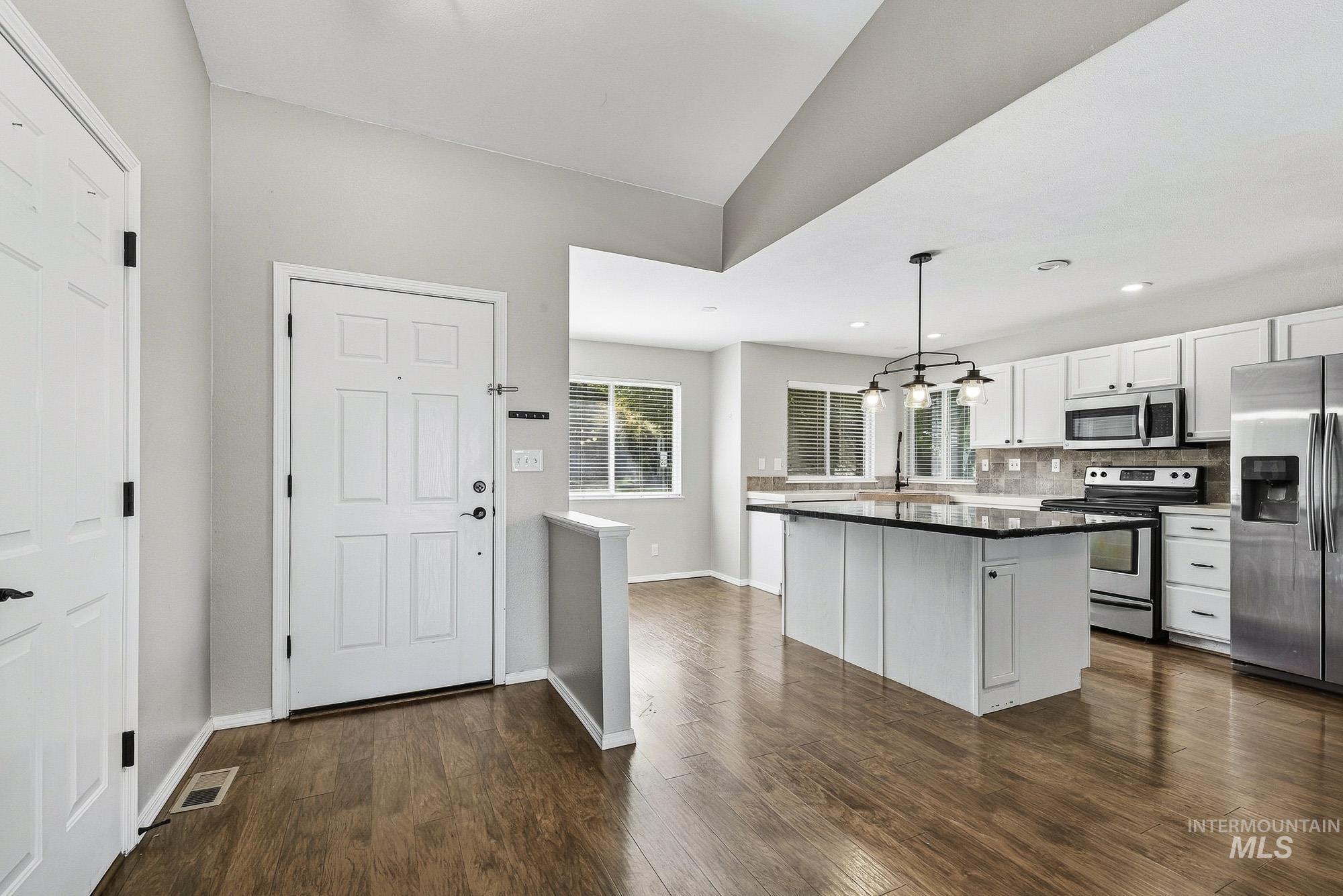 11248 W Red Maple Dr Property Photo 6