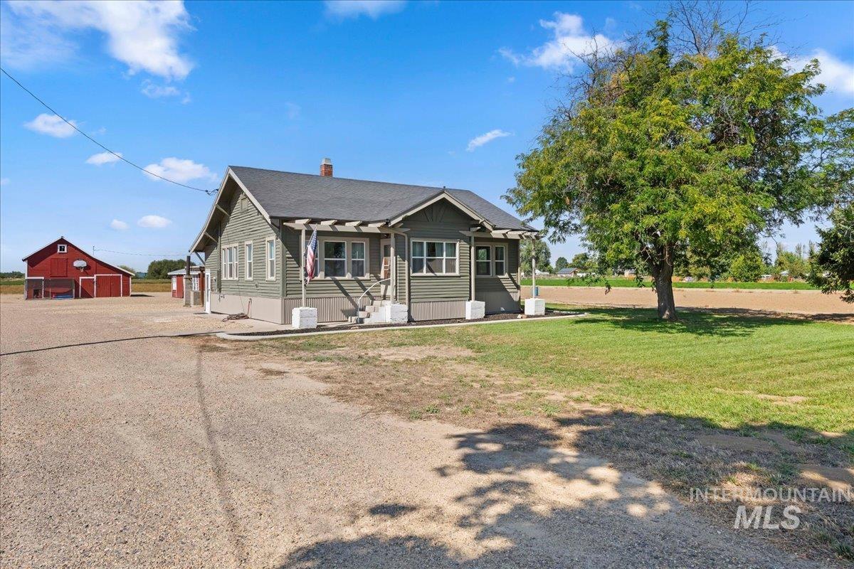 7425 Elmore Rd. Property Photo 1