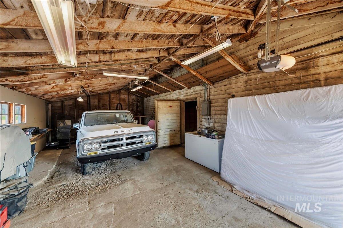 7425 Elmore Rd. Property Photo 38