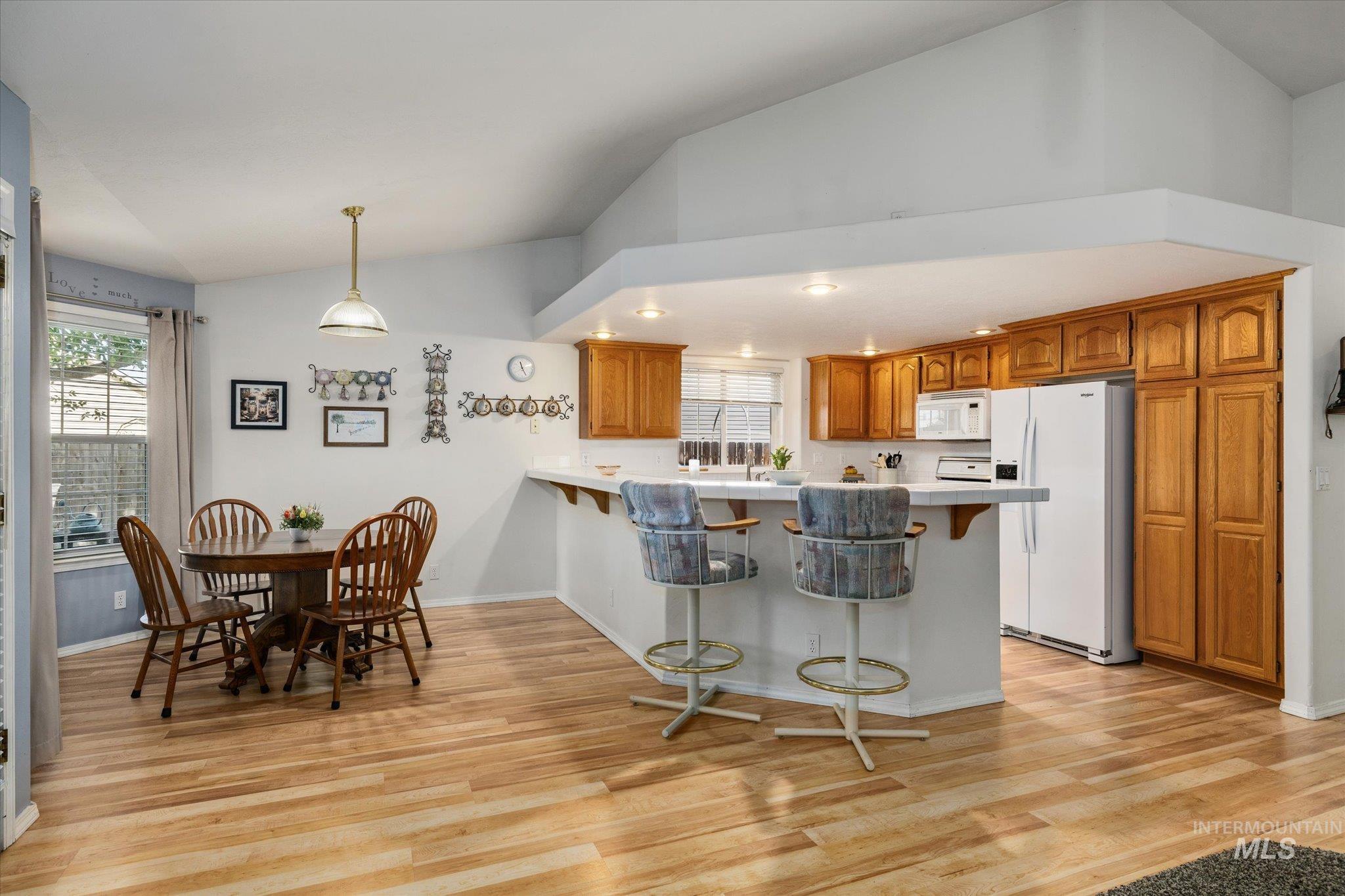 359 S Thoreau Way Property Photo 13