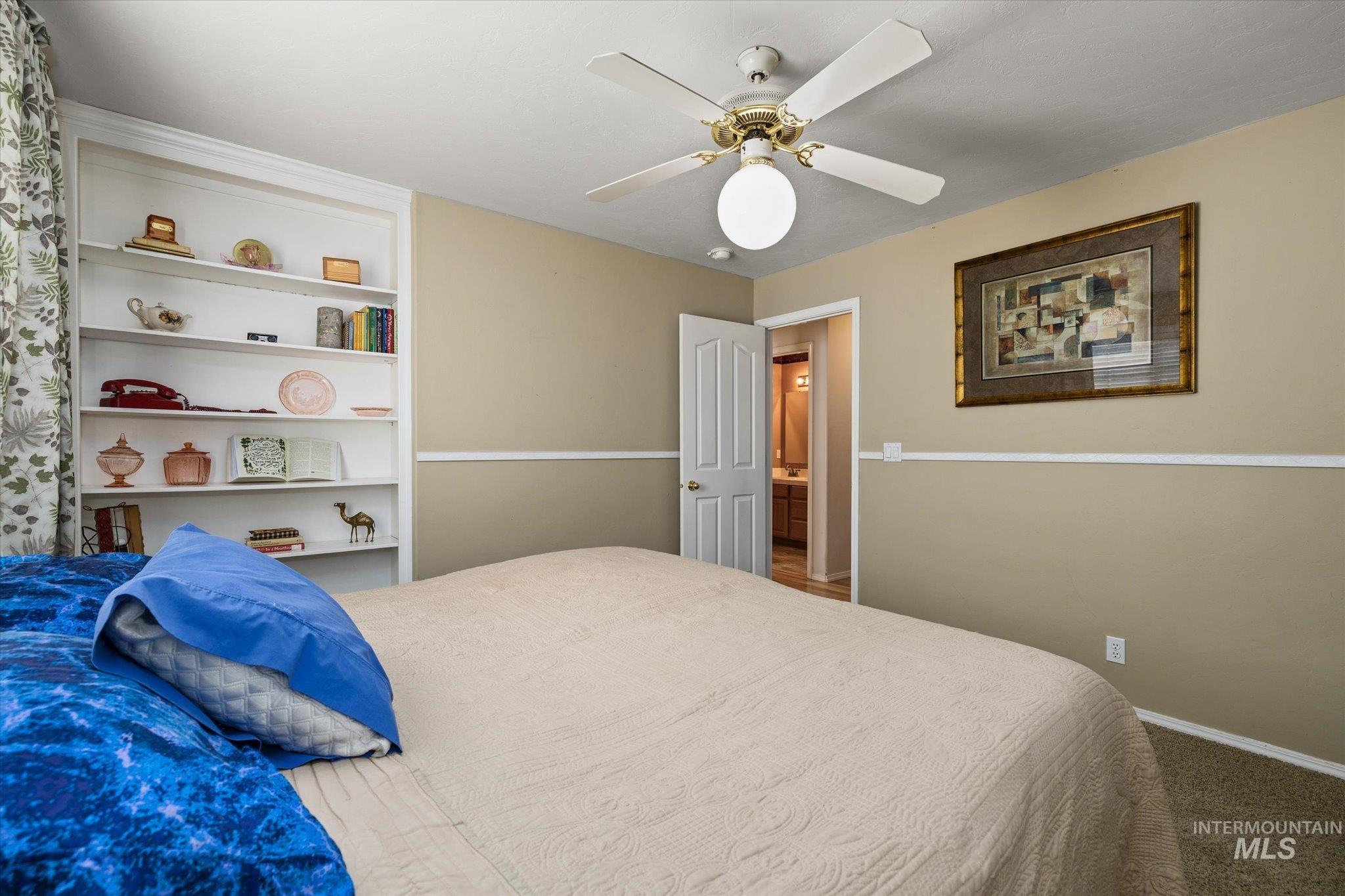 359 S Thoreau Way Property Photo 34