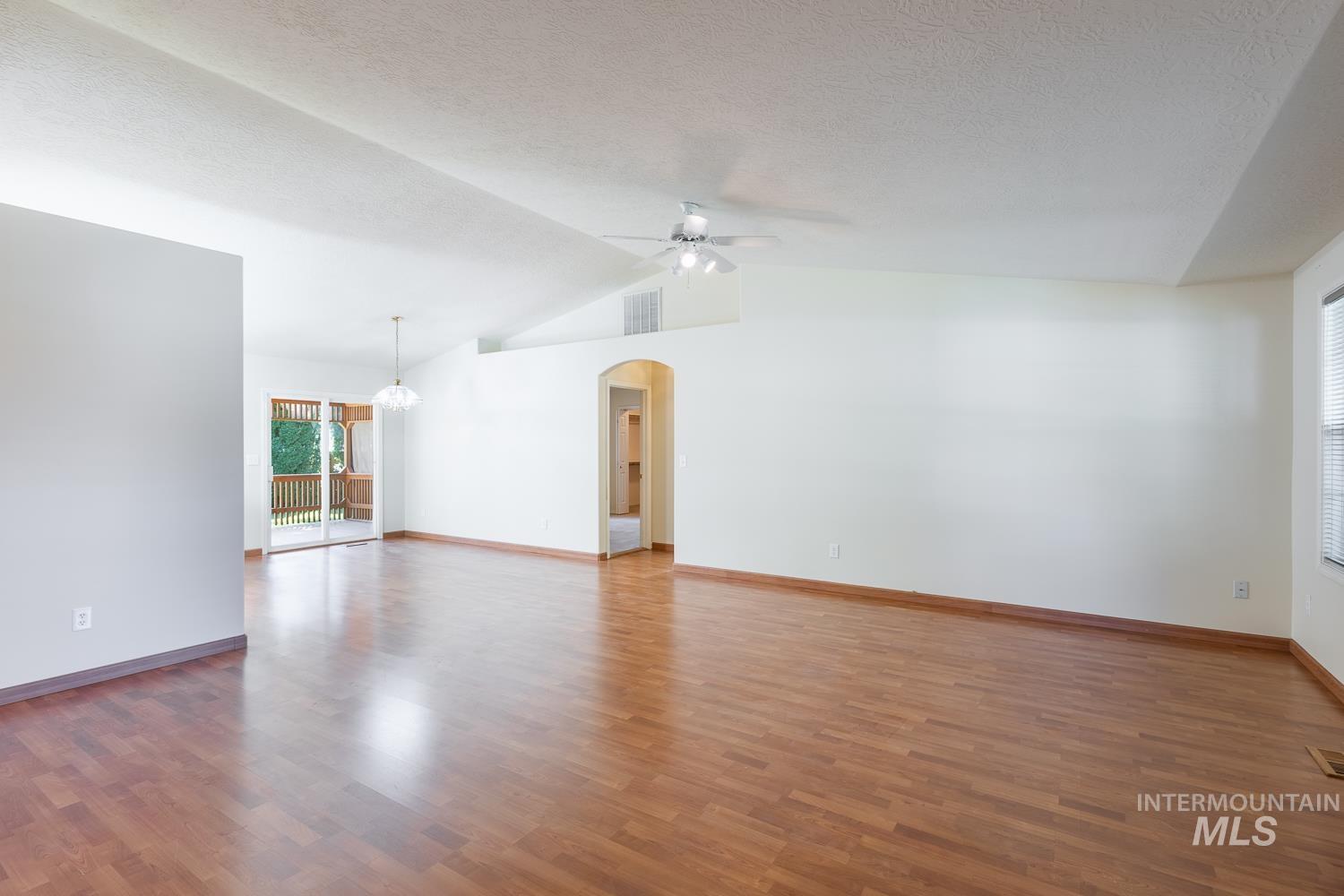 13515 W Persimmon St Property Photo 3