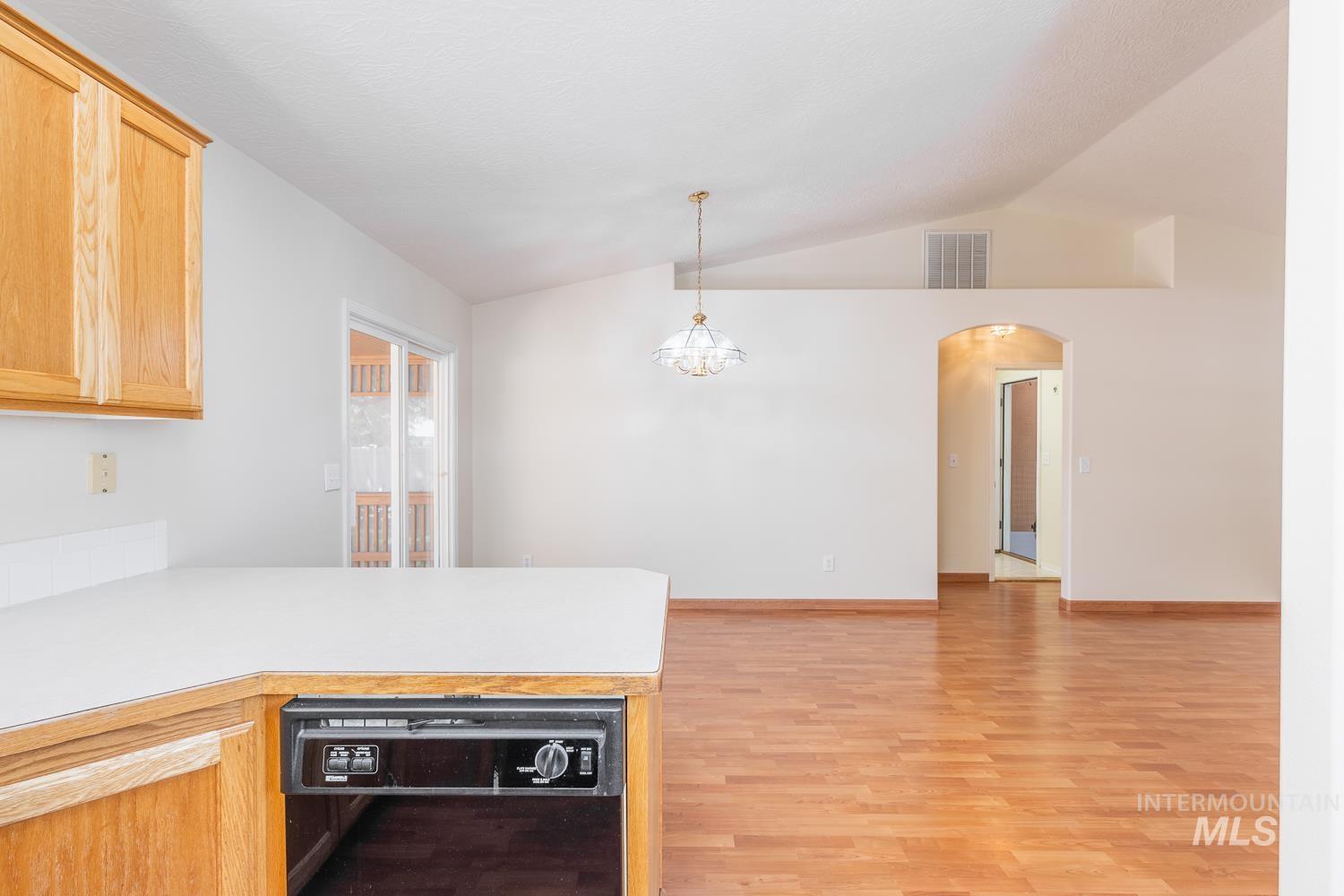 13515 W Persimmon St Property Photo 9