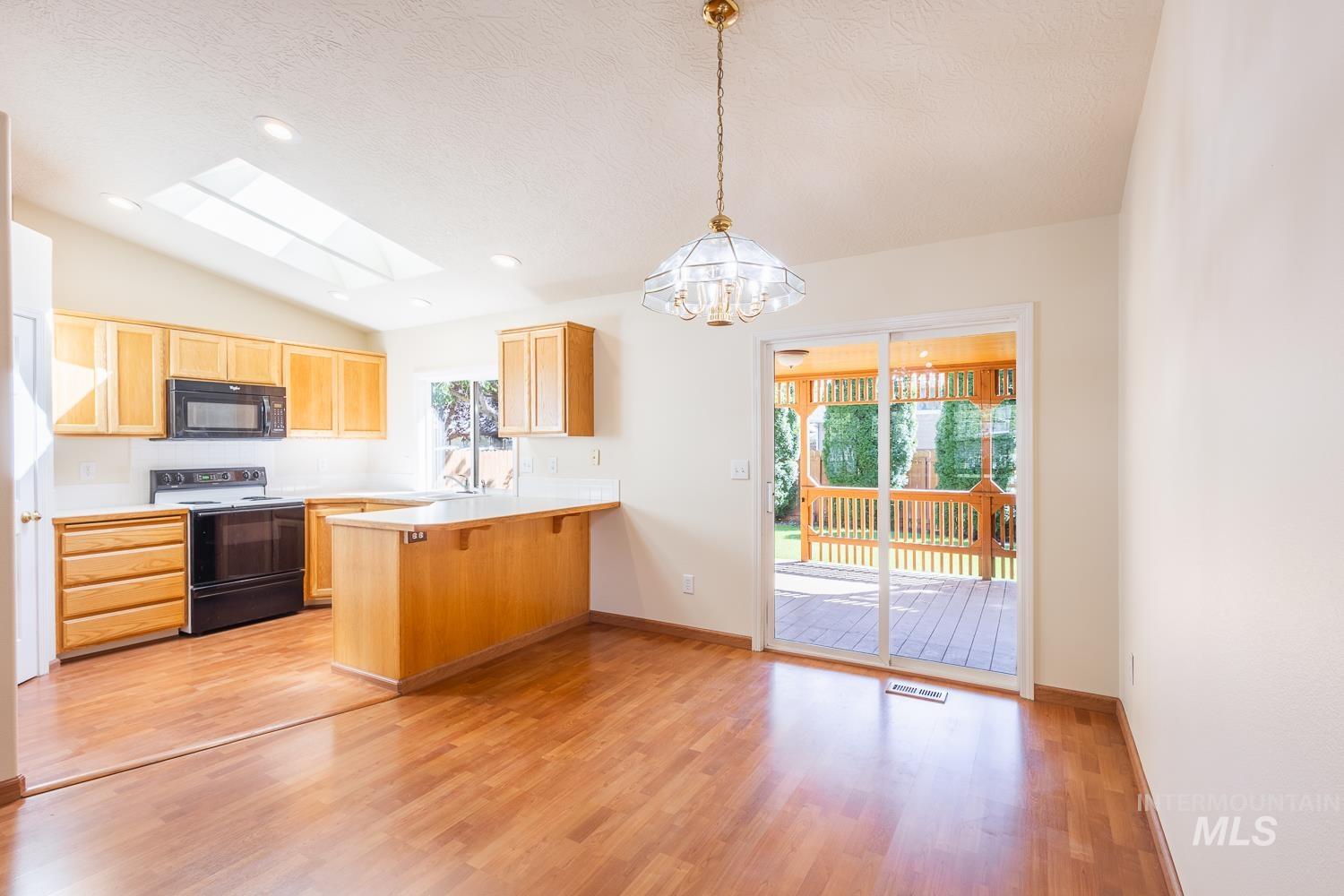 13515 W Persimmon St Property Photo 11