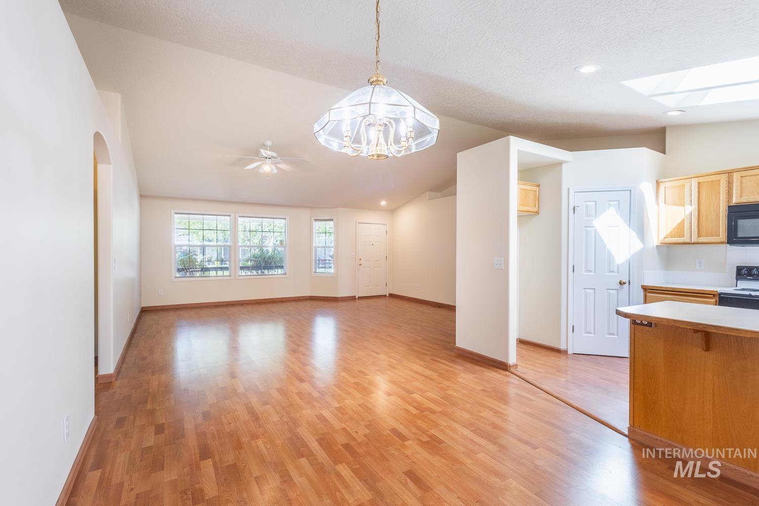 13515 W Persimmon St Property Photo 12