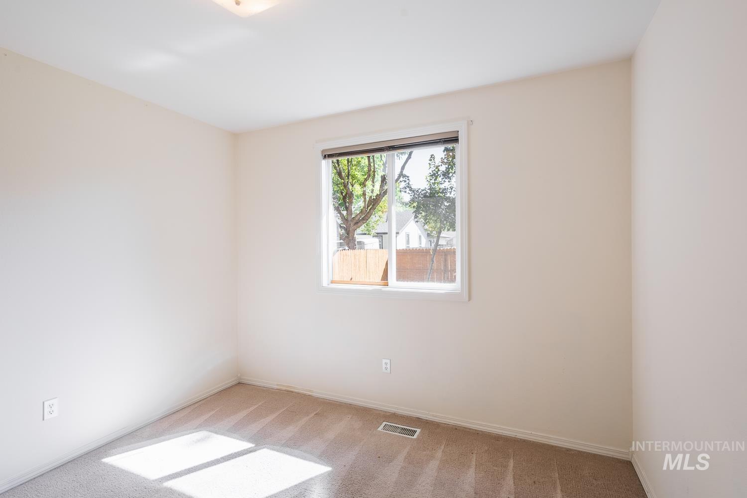 13515 W Persimmon St Property Photo 22