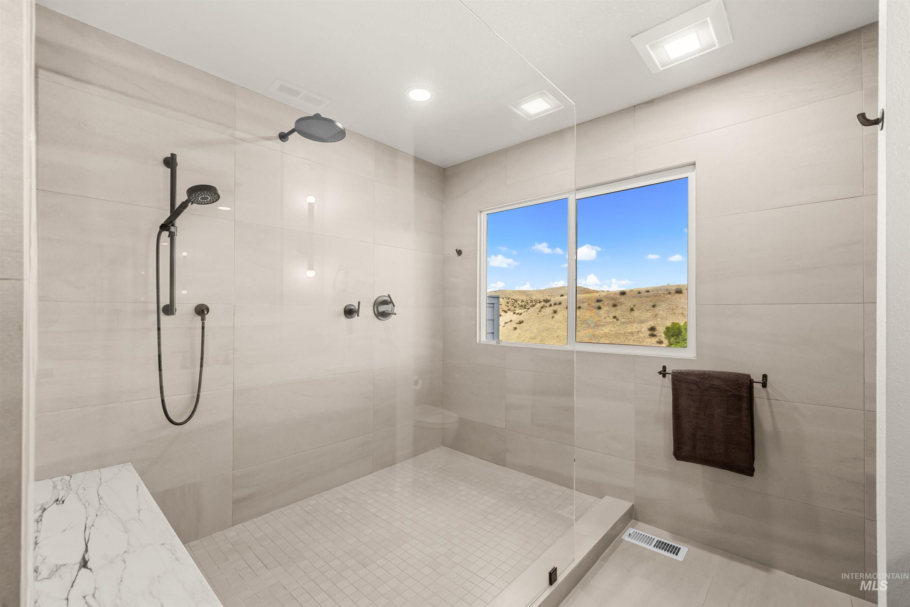 1218 E Hearthstone Drive Property Photo 23