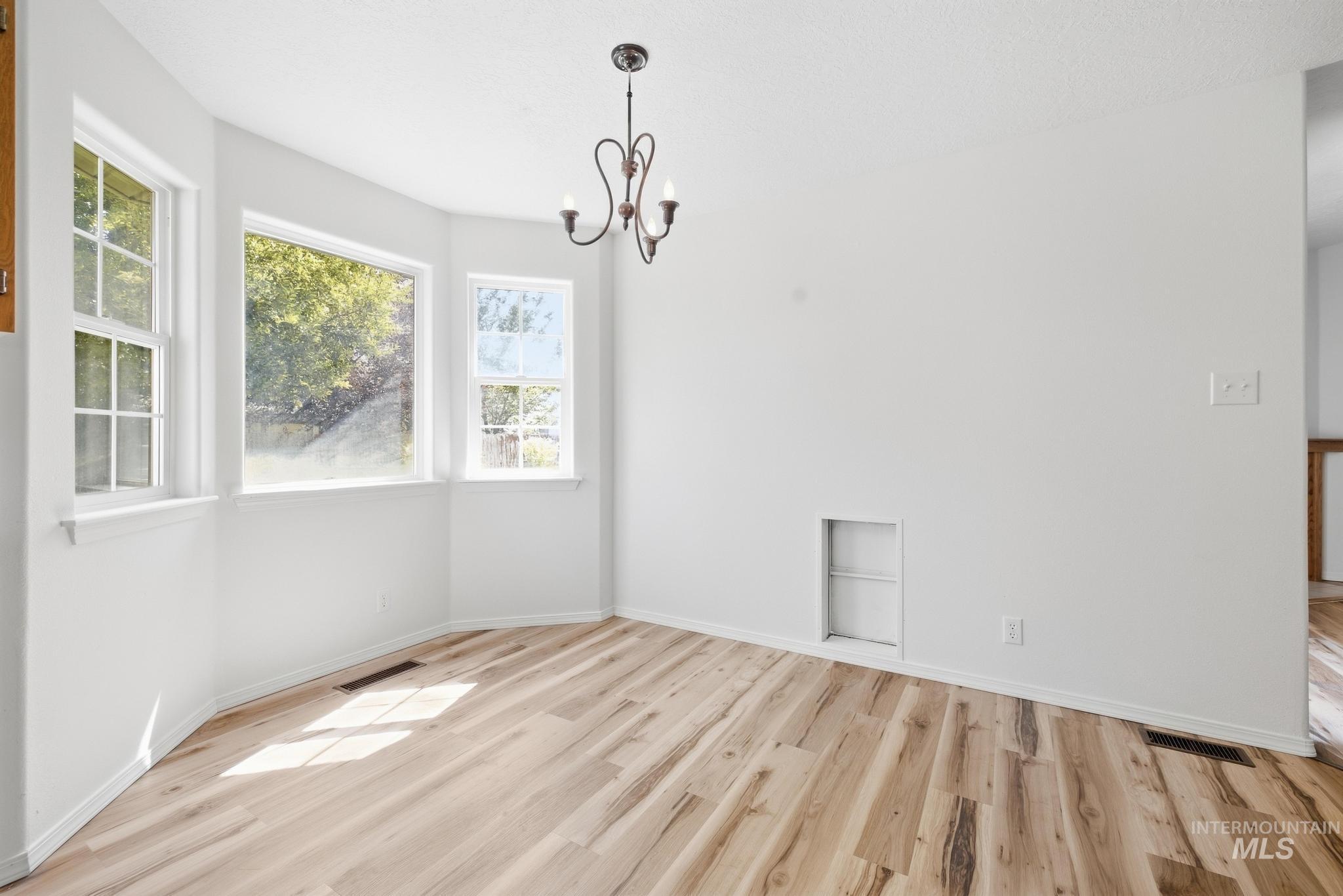 978 Aspenwood Ln Property Photo 10