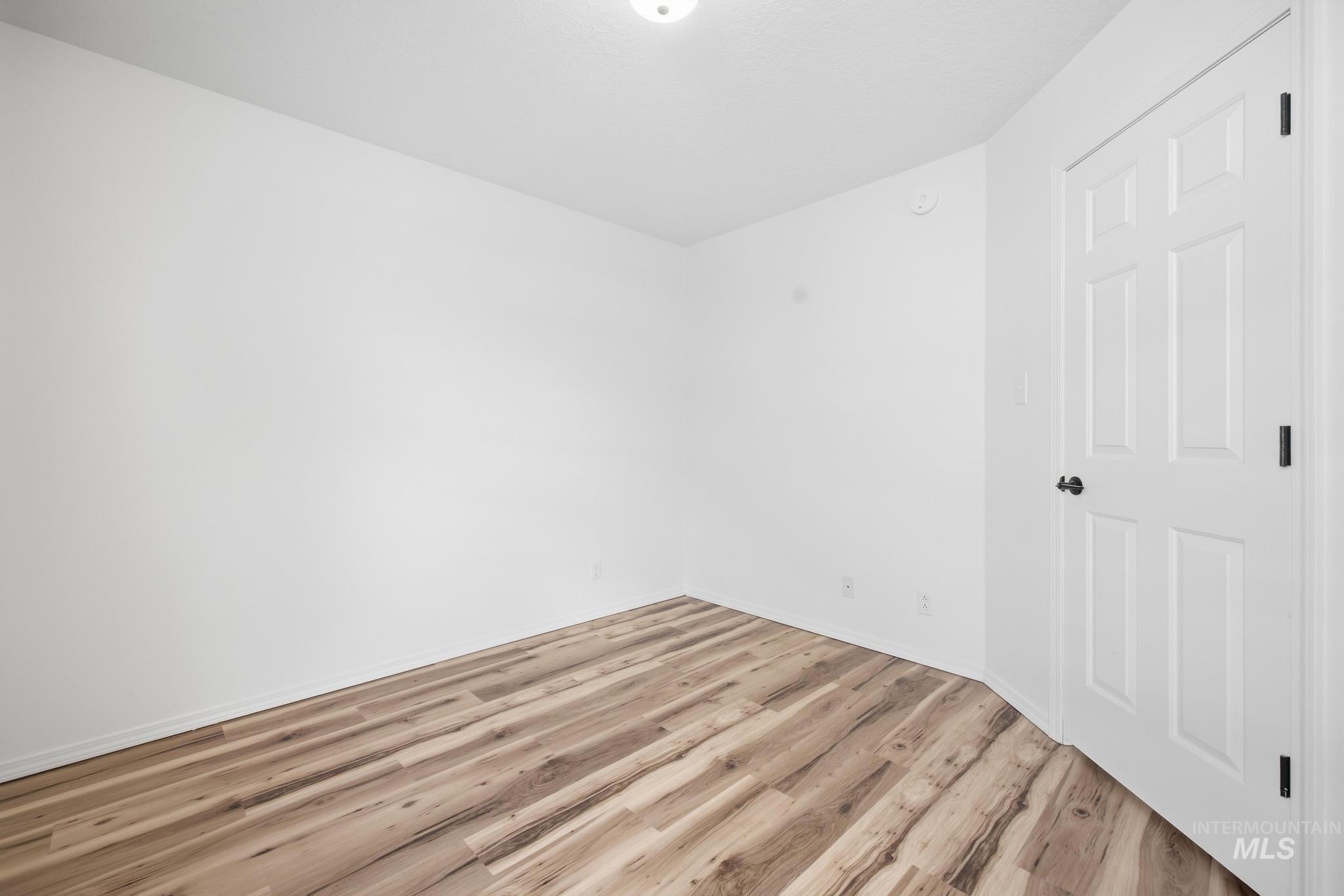 978 Aspenwood Ln Property Photo 30
