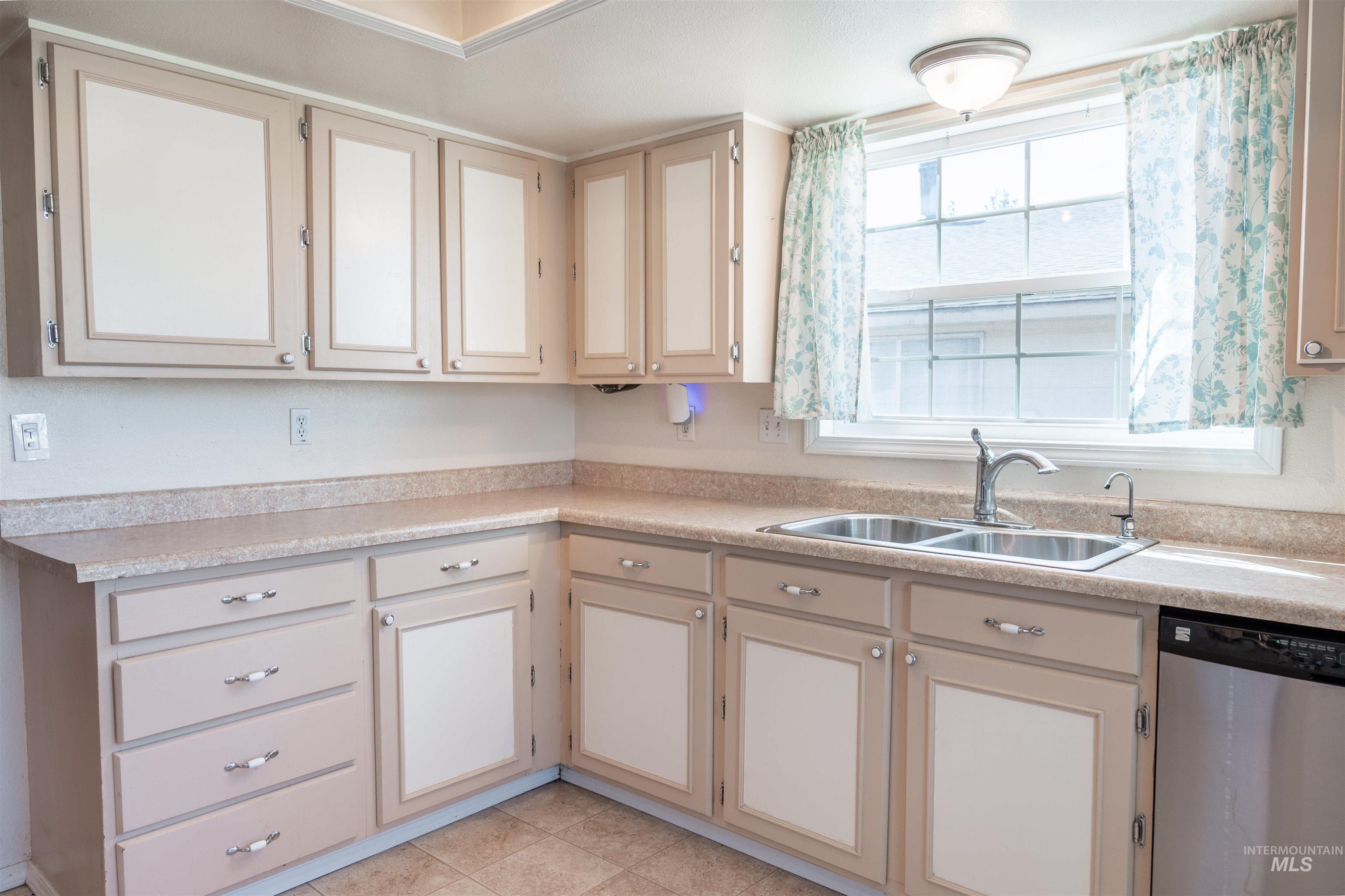 1638 Sw 1st Place Property Photo 18
