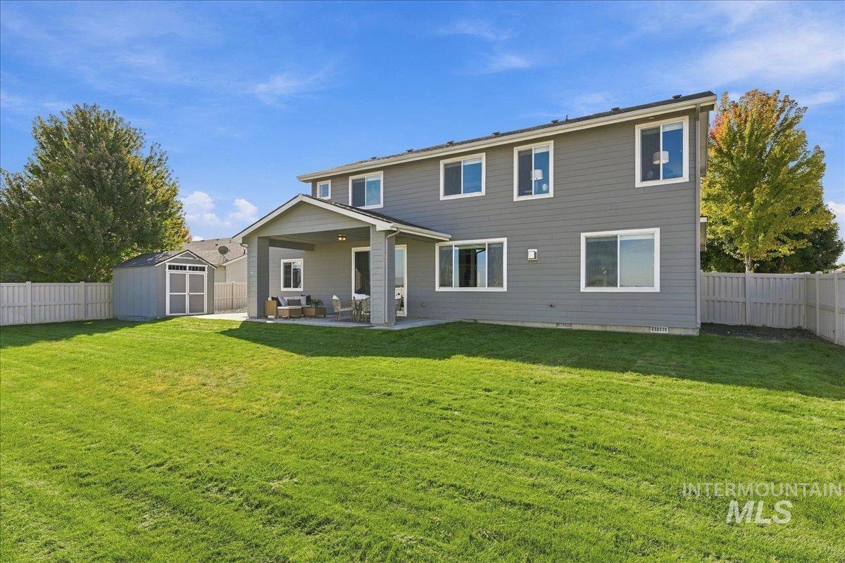 1122 W Seldovia Dr Property Photo 4