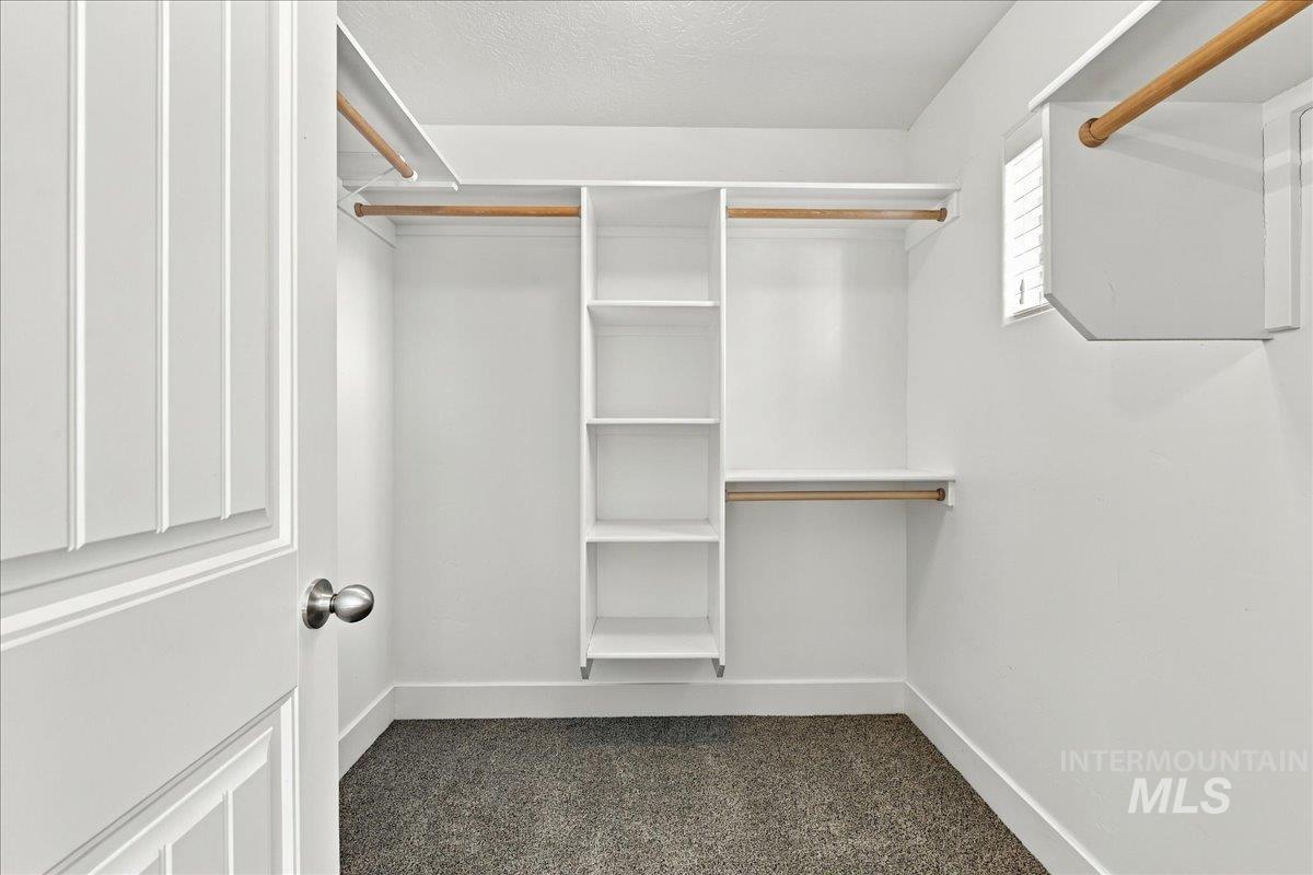 1122 W Seldovia Dr Property Photo 19