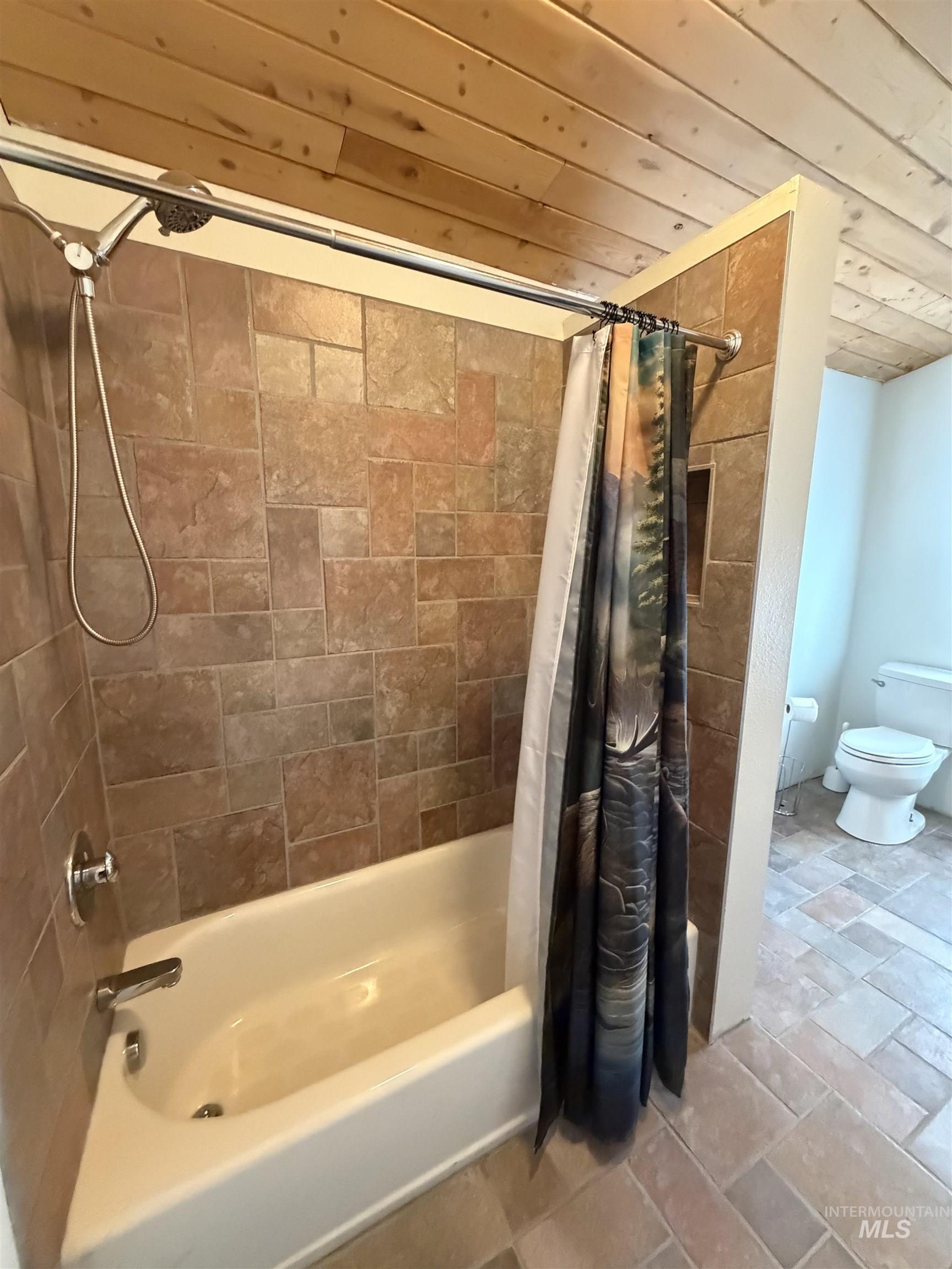 1464 Cedar Ridge Dr Property Photo 13