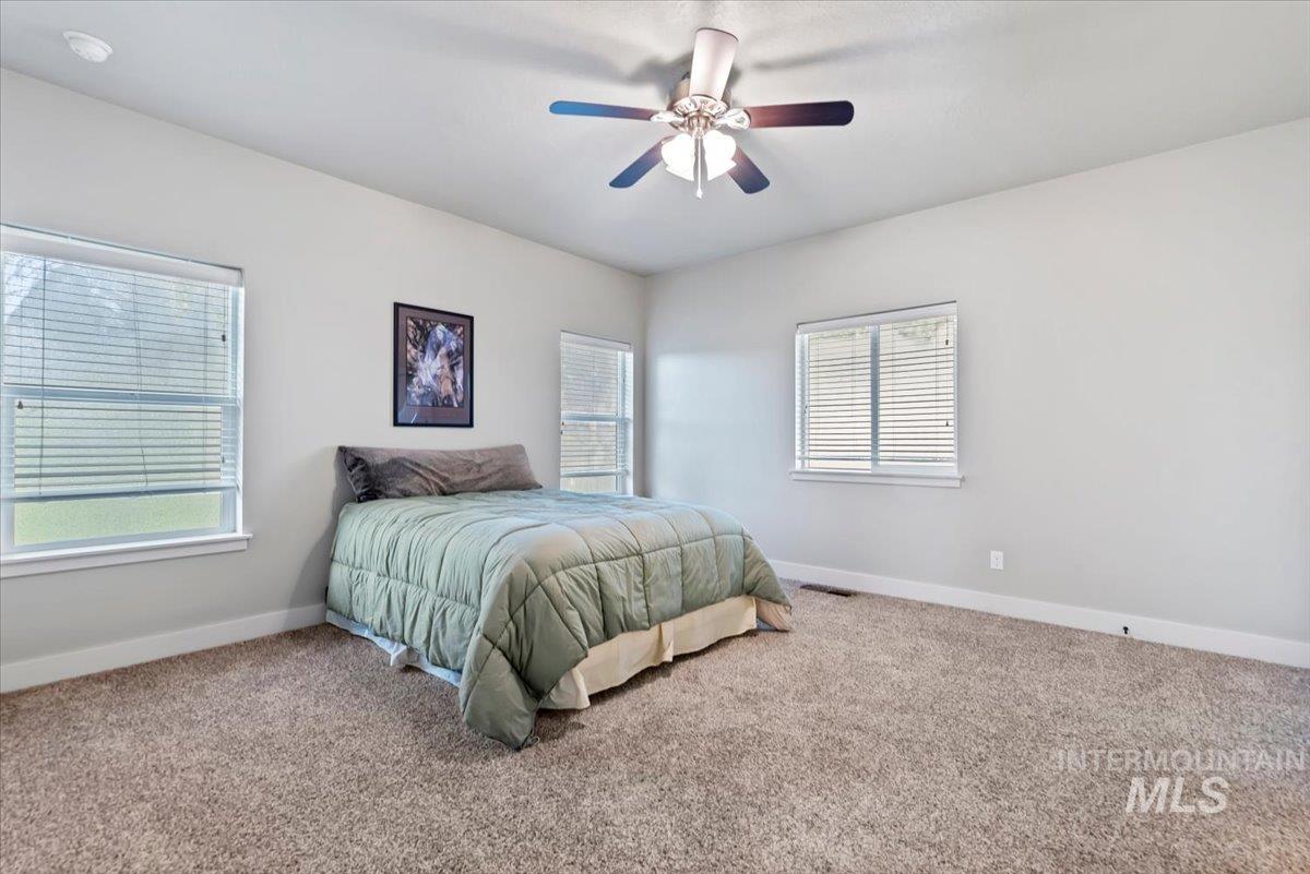 908 Walnut St Property Photo 16
