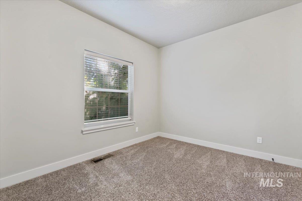 908 Walnut St Property Photo 20