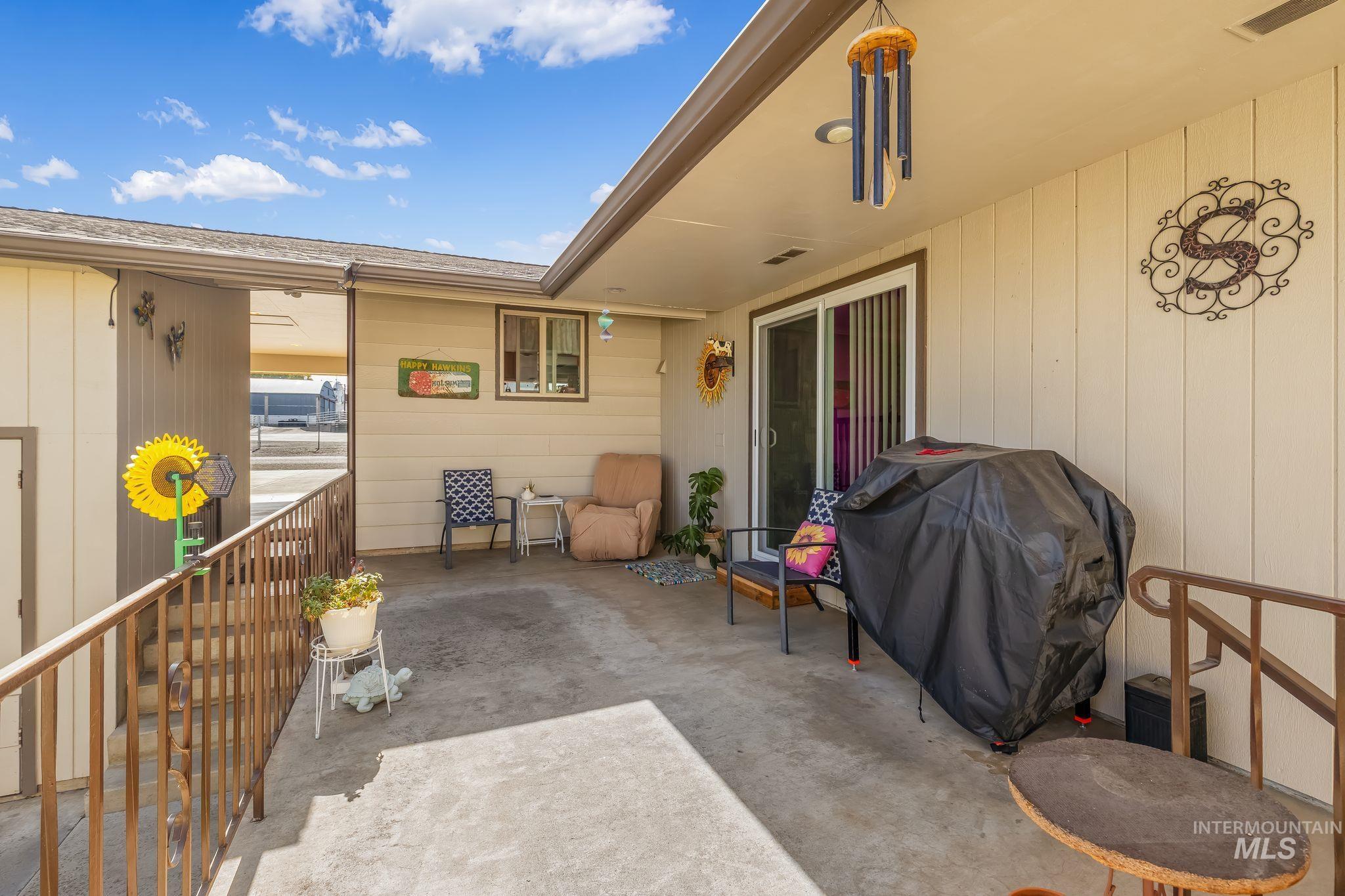 1231 Airway Ave Property Photo 37