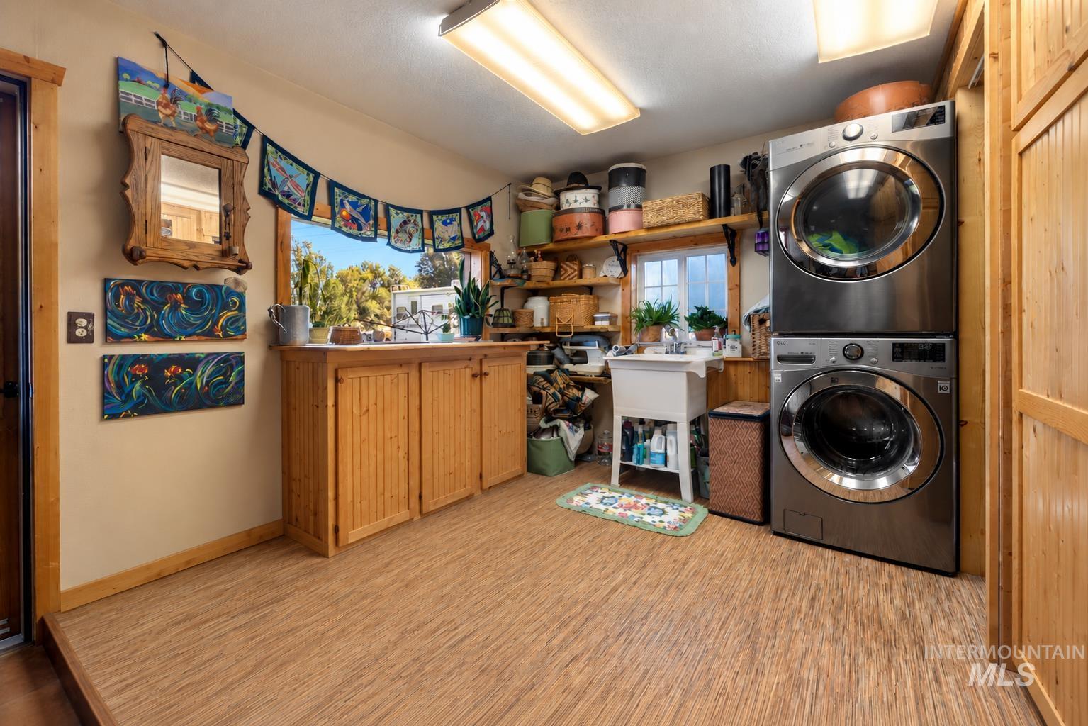 2912 S 1050 E Property Photo 17