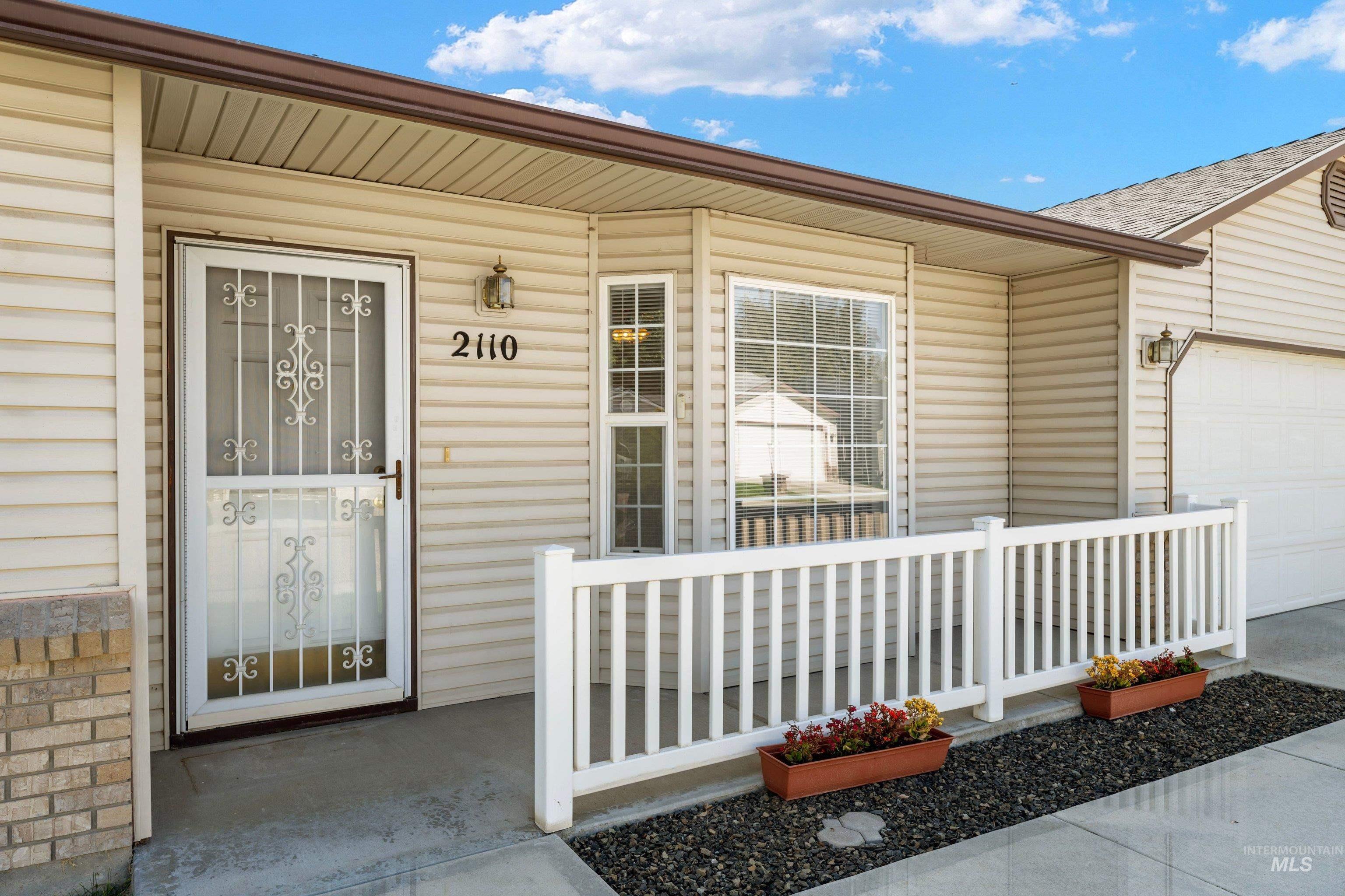 2110 Glenn Way Property Photo 5