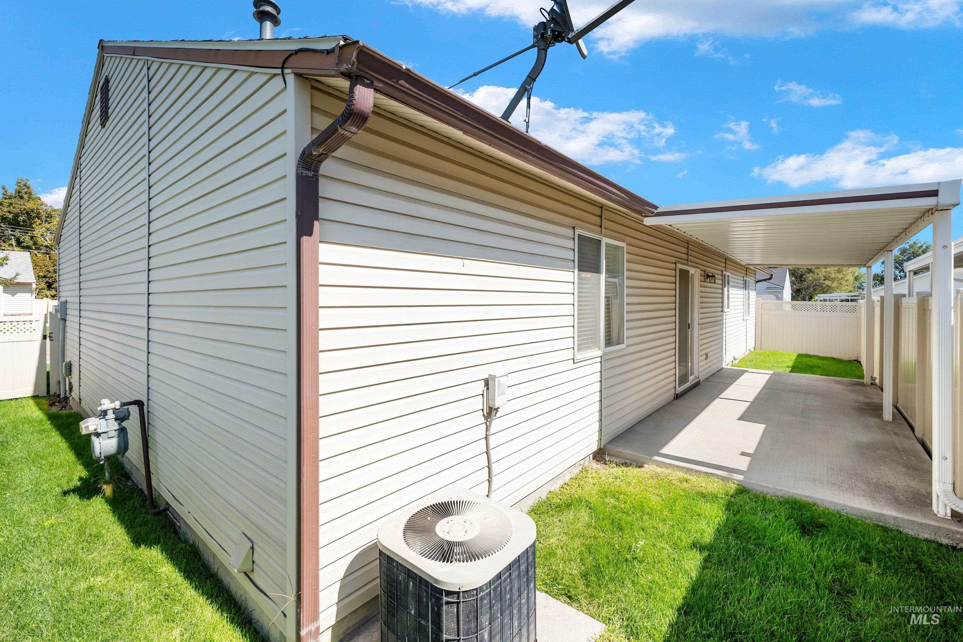 2110 Glenn Way Property Photo 28