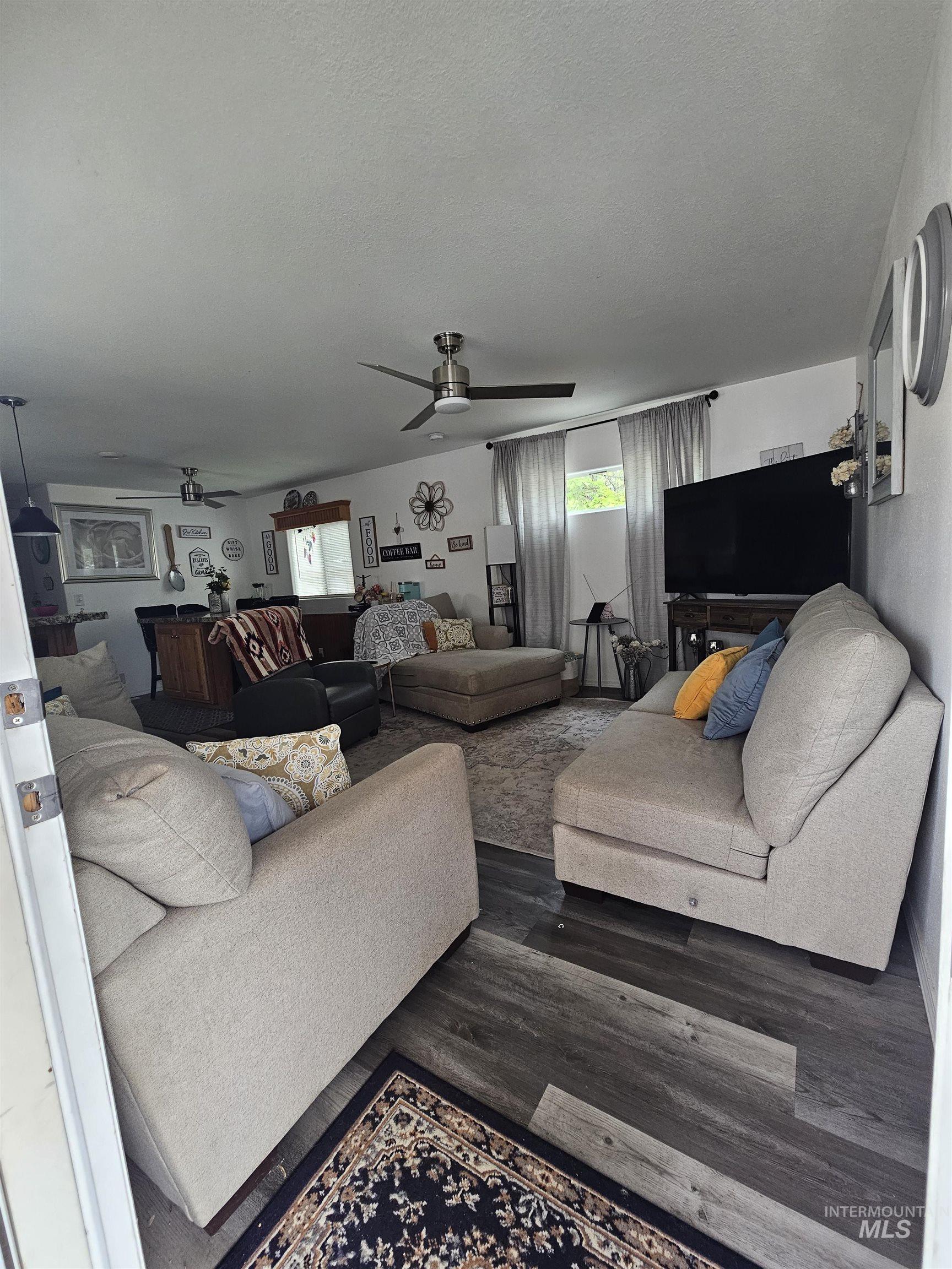 524 N Meadowland Circle Property Photo 8