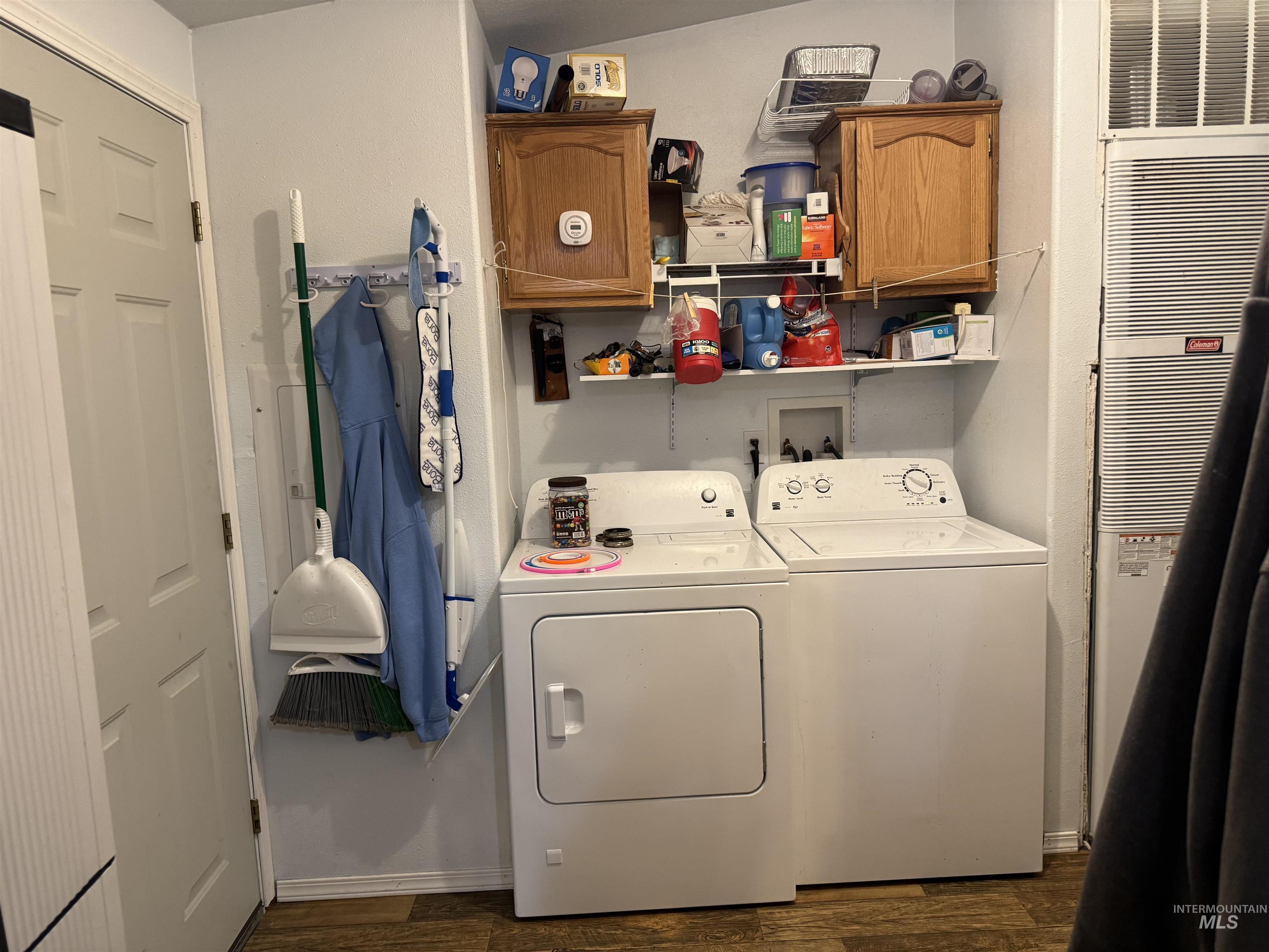 923 Colorado Street Property Photo 9
