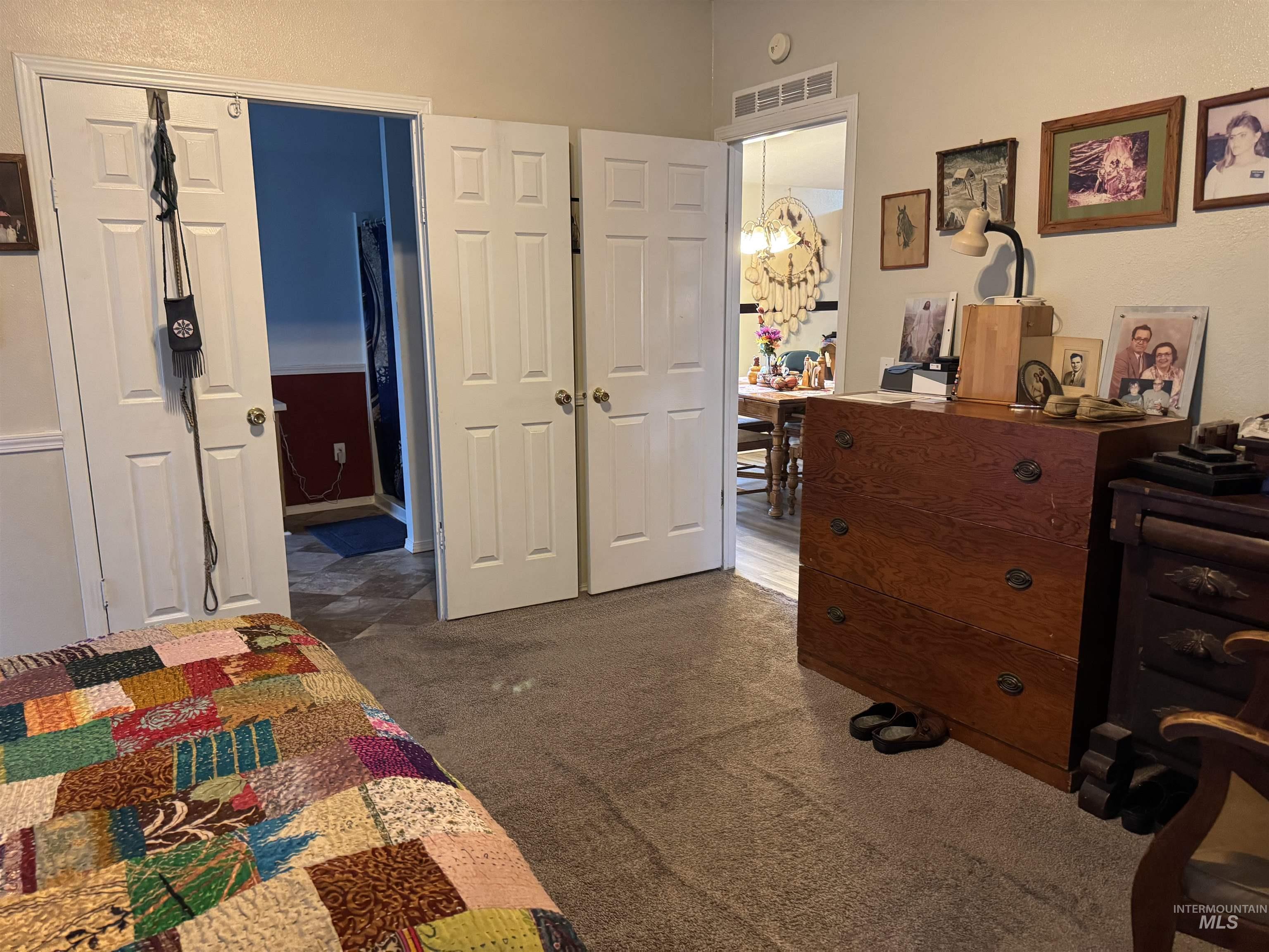 923 Colorado Street Property Photo 12