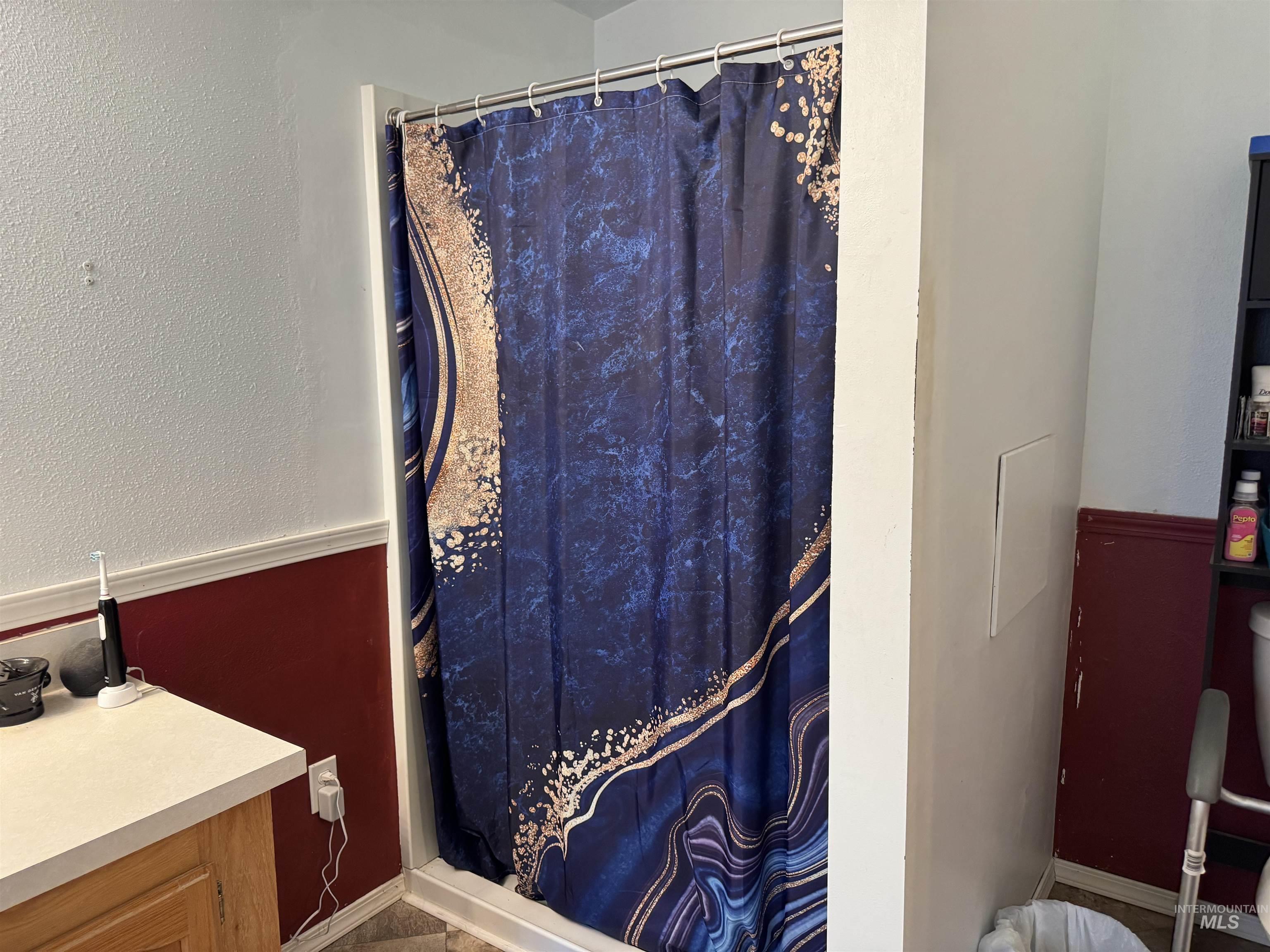 923 Colorado Street Property Photo 13