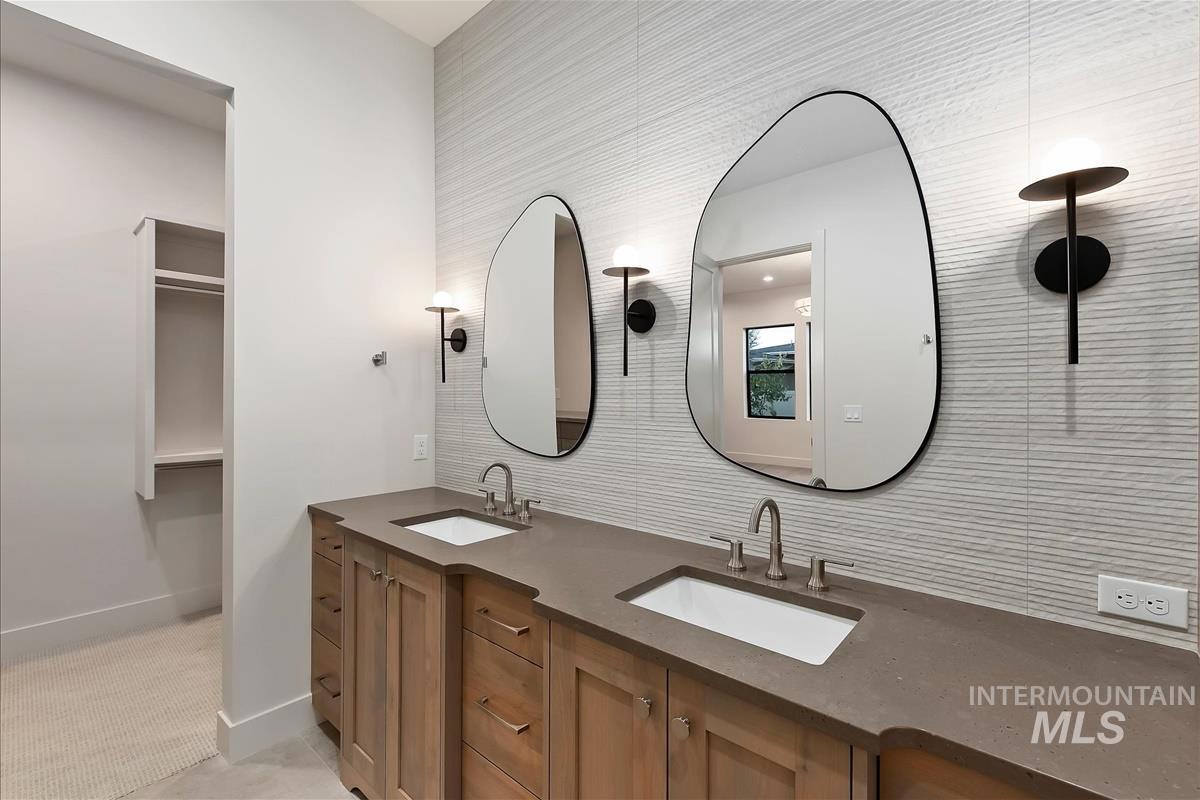 3451 W Parodin St. Property Photo 26