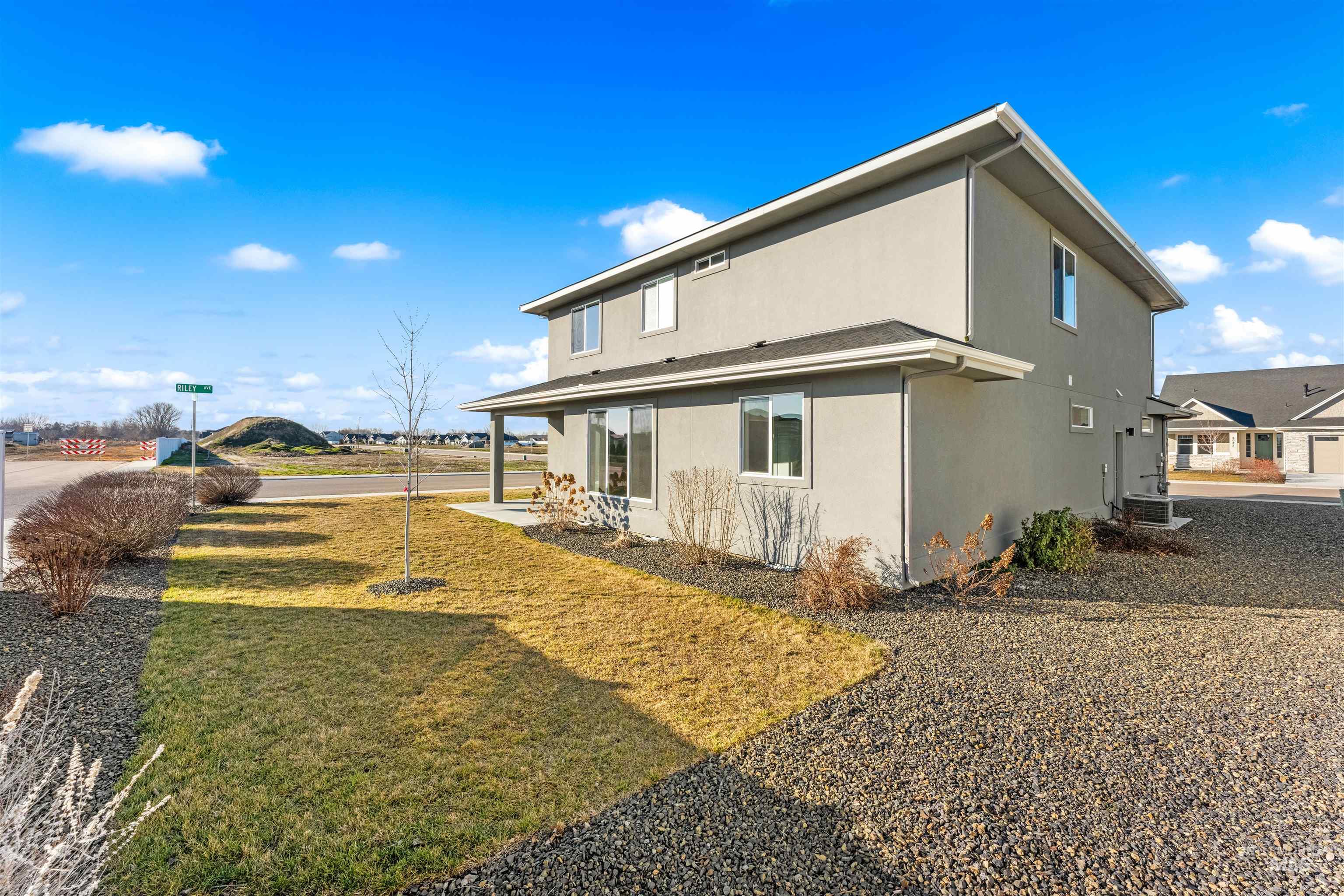 8081 Tandy Cove St Property Photo 44