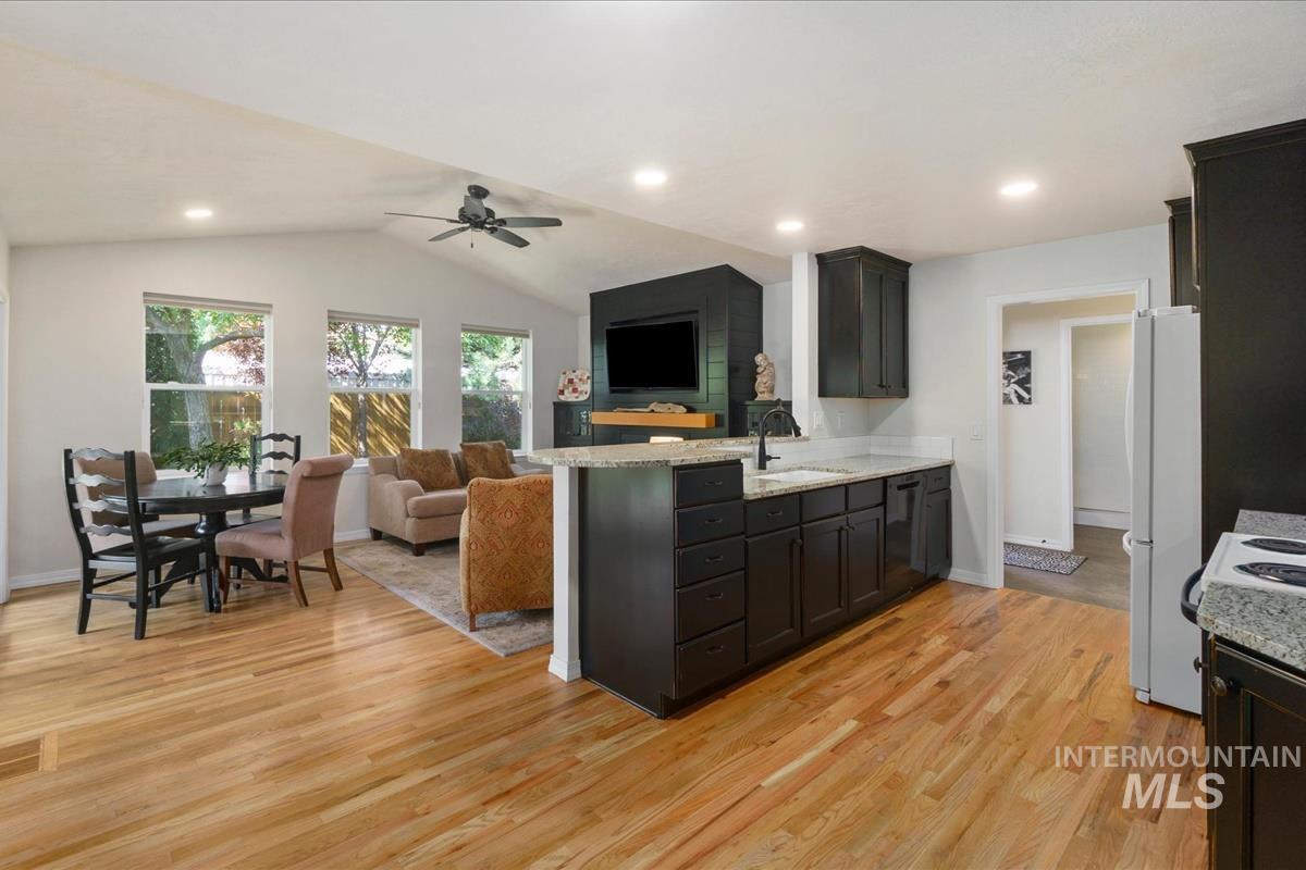 205 N Atlantic Property Photo 9