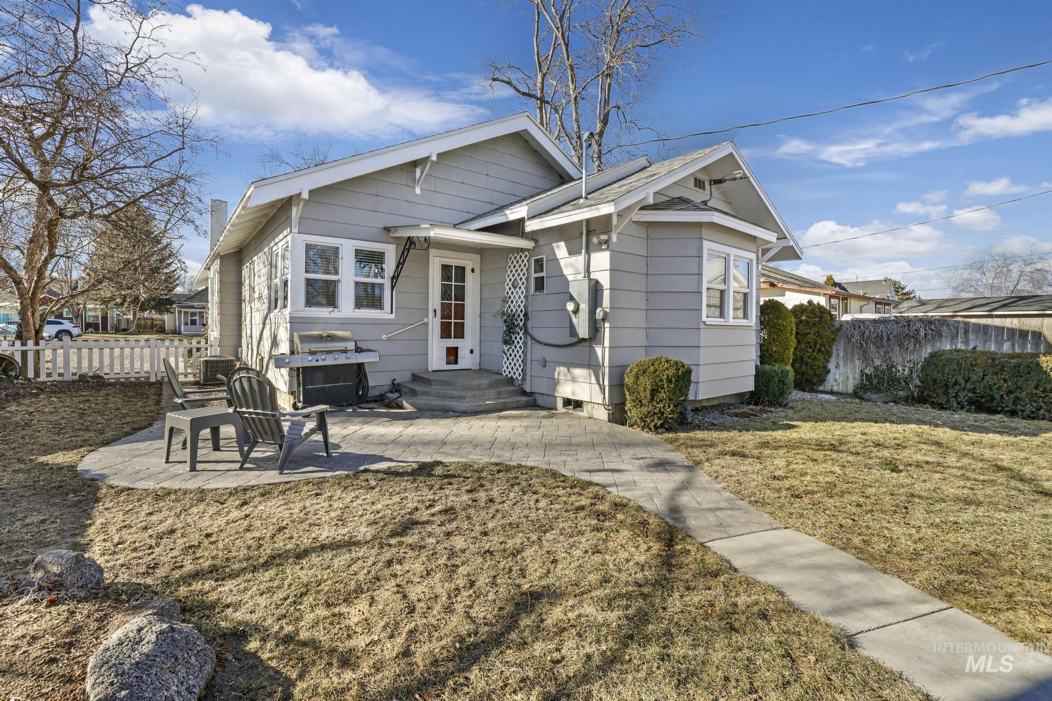 435 4th Ave E Property Photo 50