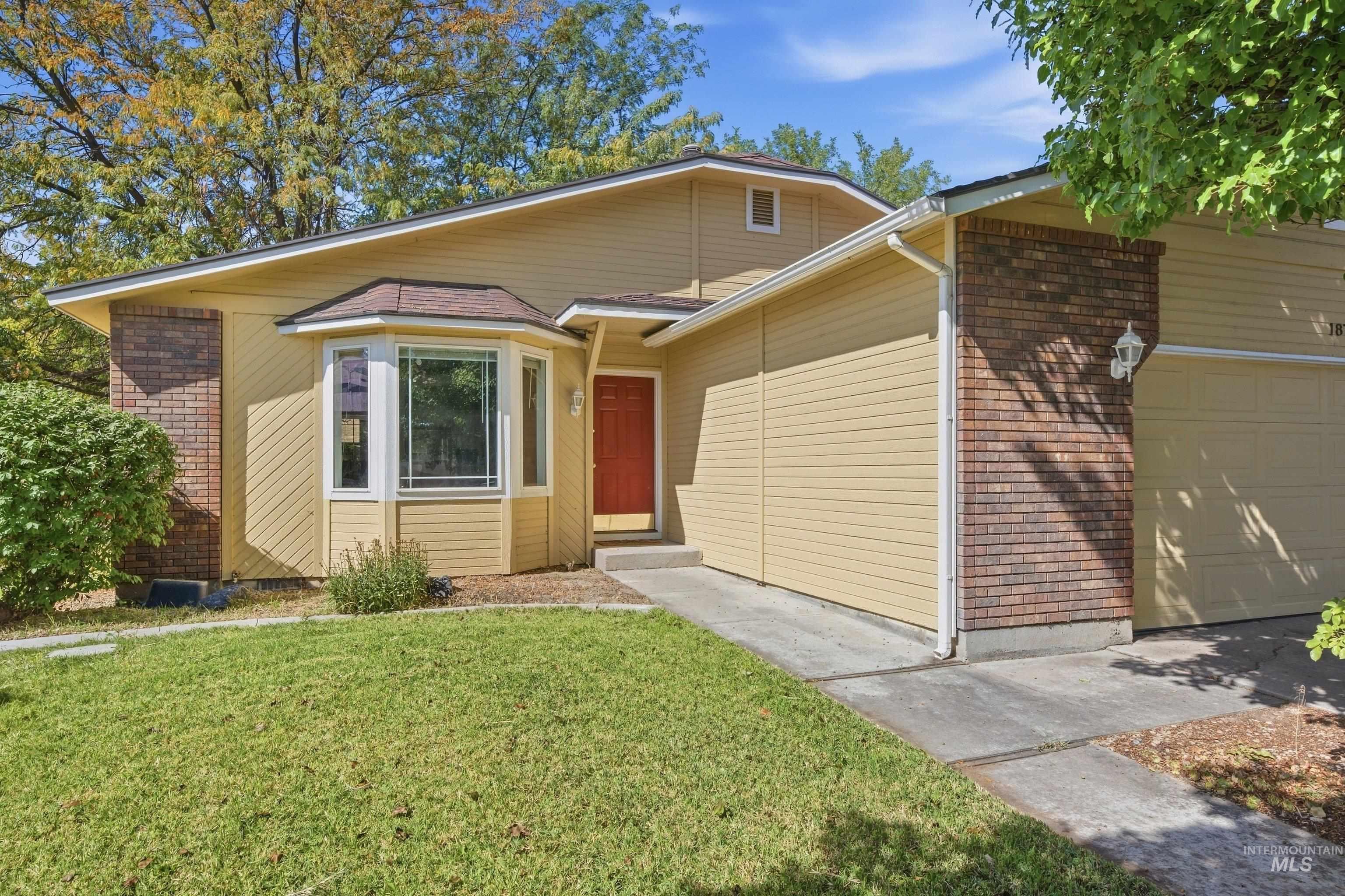 1873 N Tammy Pl Property Photo 1