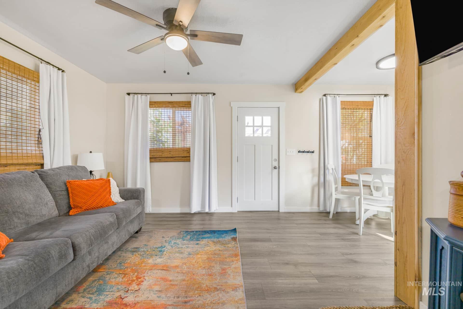 208 S Main Property Photo 1