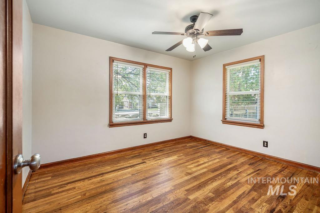 910 W Orchard Ave Property Photo 19