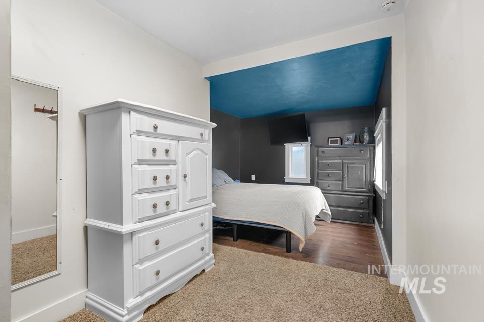 474 Harrison St. W Property Photo 30