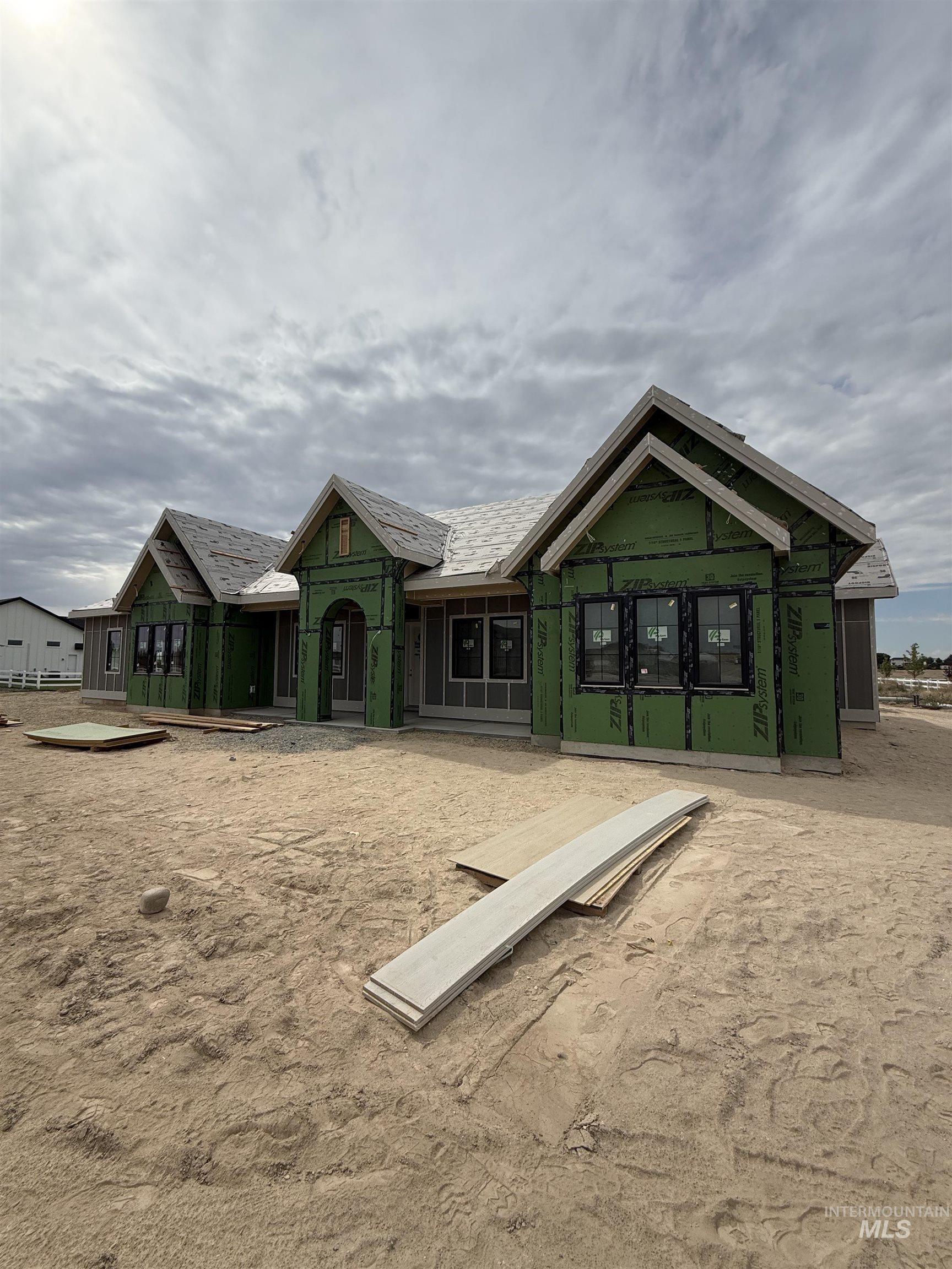 24821 Haflinger Way Property Photo 5