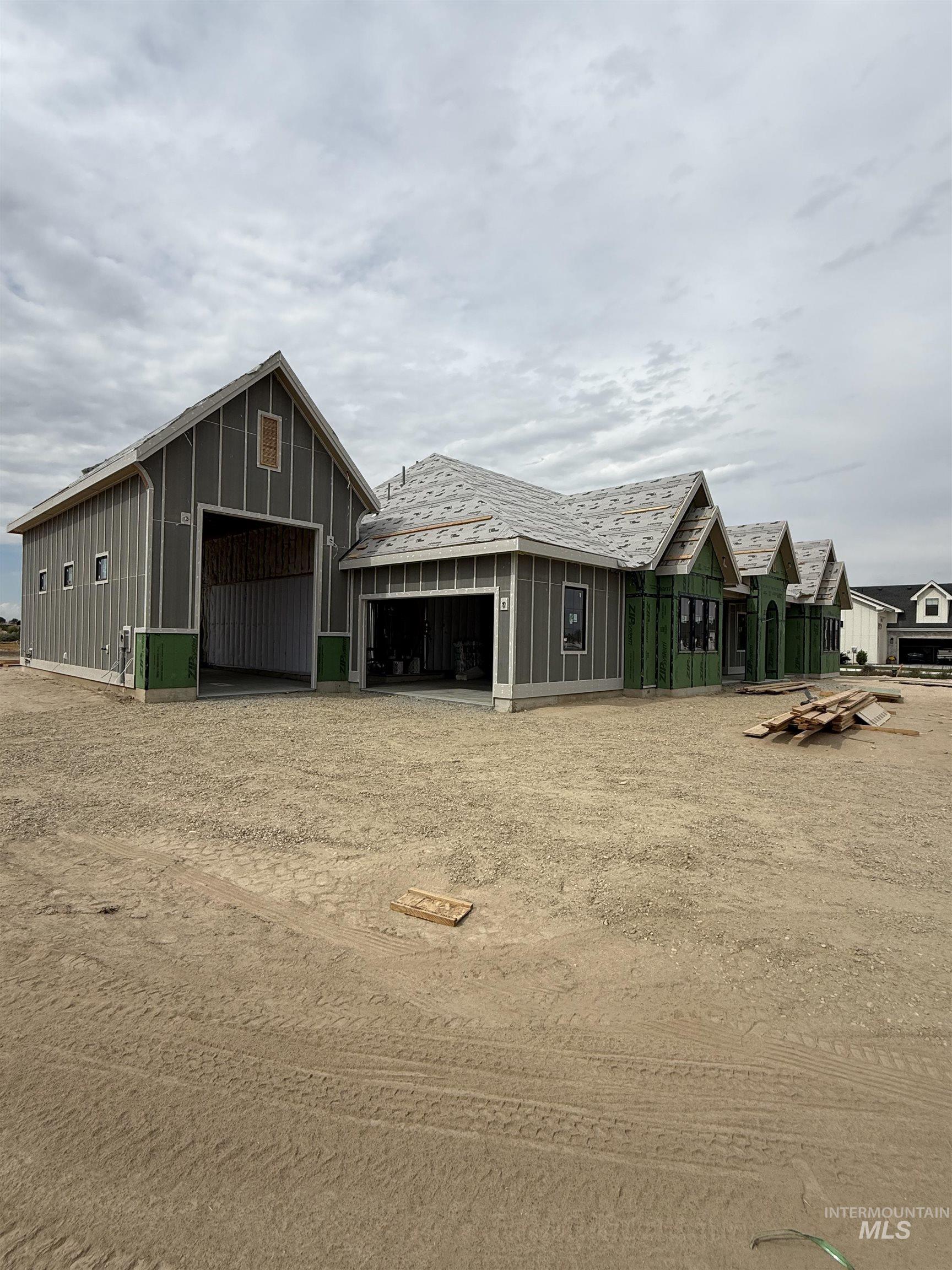 24821 Haflinger Way Property Photo 7