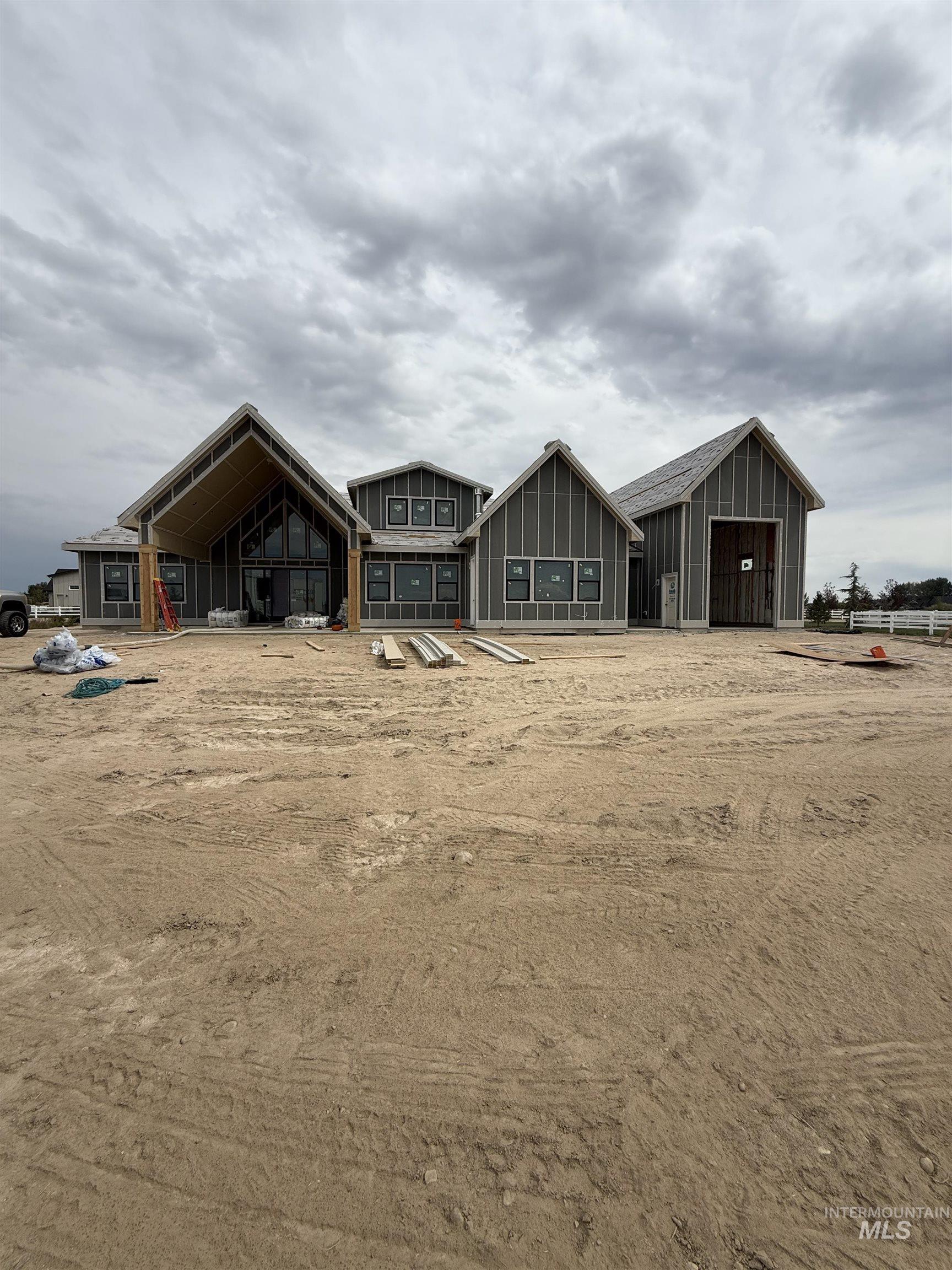 24821 Haflinger Way Property Photo 8