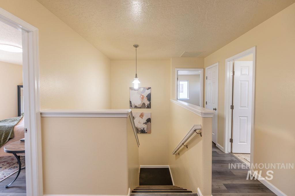 2806 Stoll Court Property Photo 16